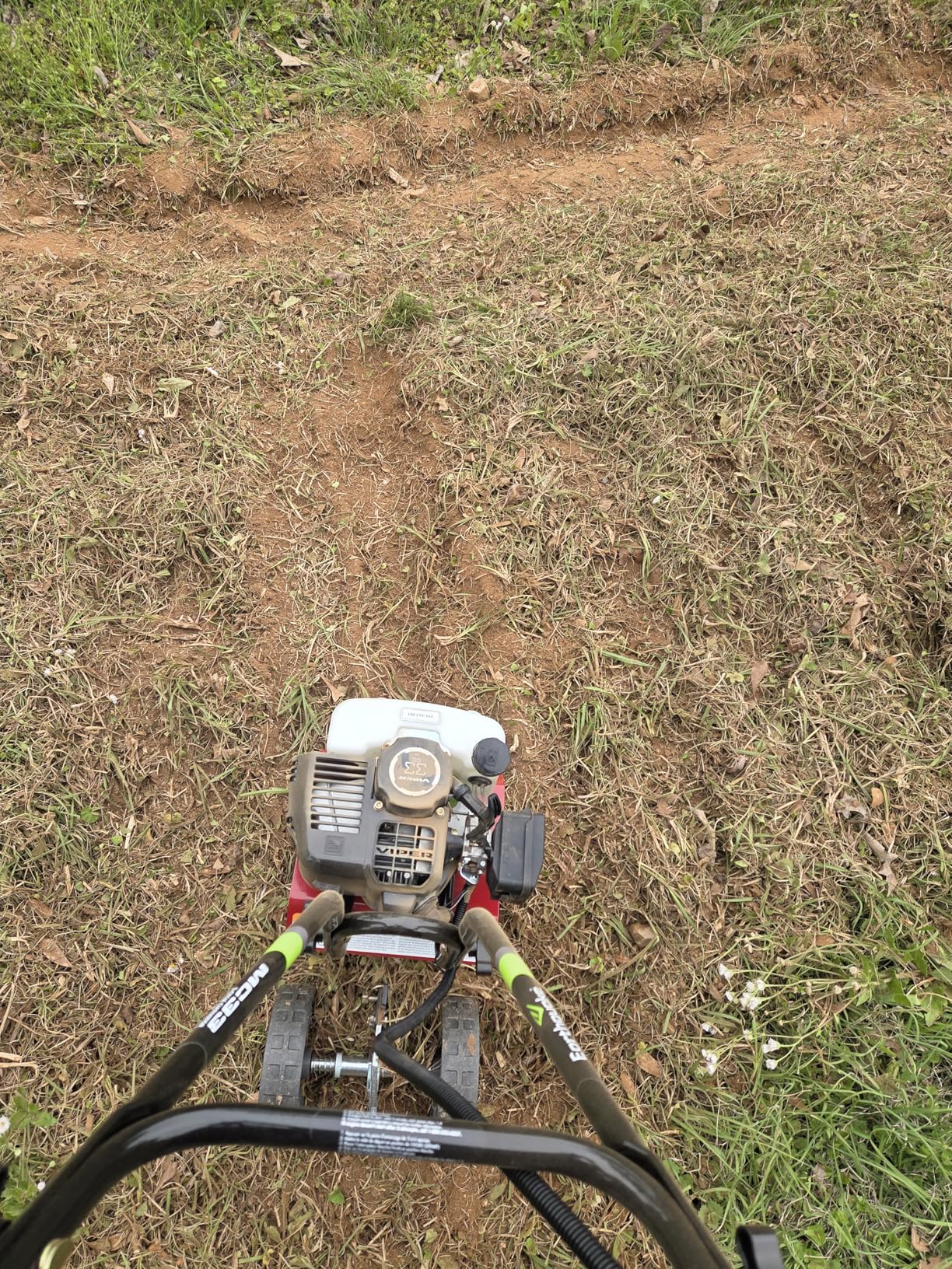 Earthquake 31635 MC33 Mini Tiller Cultivator, Powerful 33cc 2-Cycle Viper Engine, Gear Drive Transmission, Height Adjustable Wheels, 5 Year Warranty, Red customer photo 2