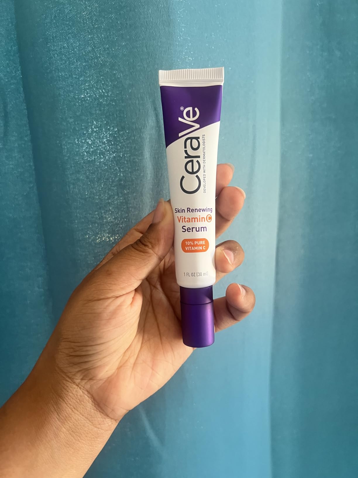 CeraVe Vitamin C Serum for Face with 10% Pure Vitamin C, Hyaluronic Acid & 3 Essential Ceramides, Skin Brightening Antioxidant Serum, Hydrates & Improves Skin Tone & Texture, Fragrance-Free, 1oz customer photo 2