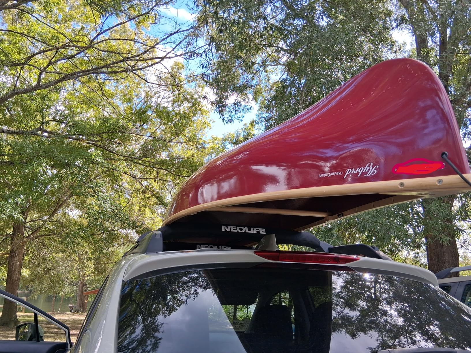 Soft Roof Rack Pads with Two 15 Ft Tie Down Straps for Surfboard, SUP Paddleboard, Snowboard, 28/34inch (Pair) customer photo 2
