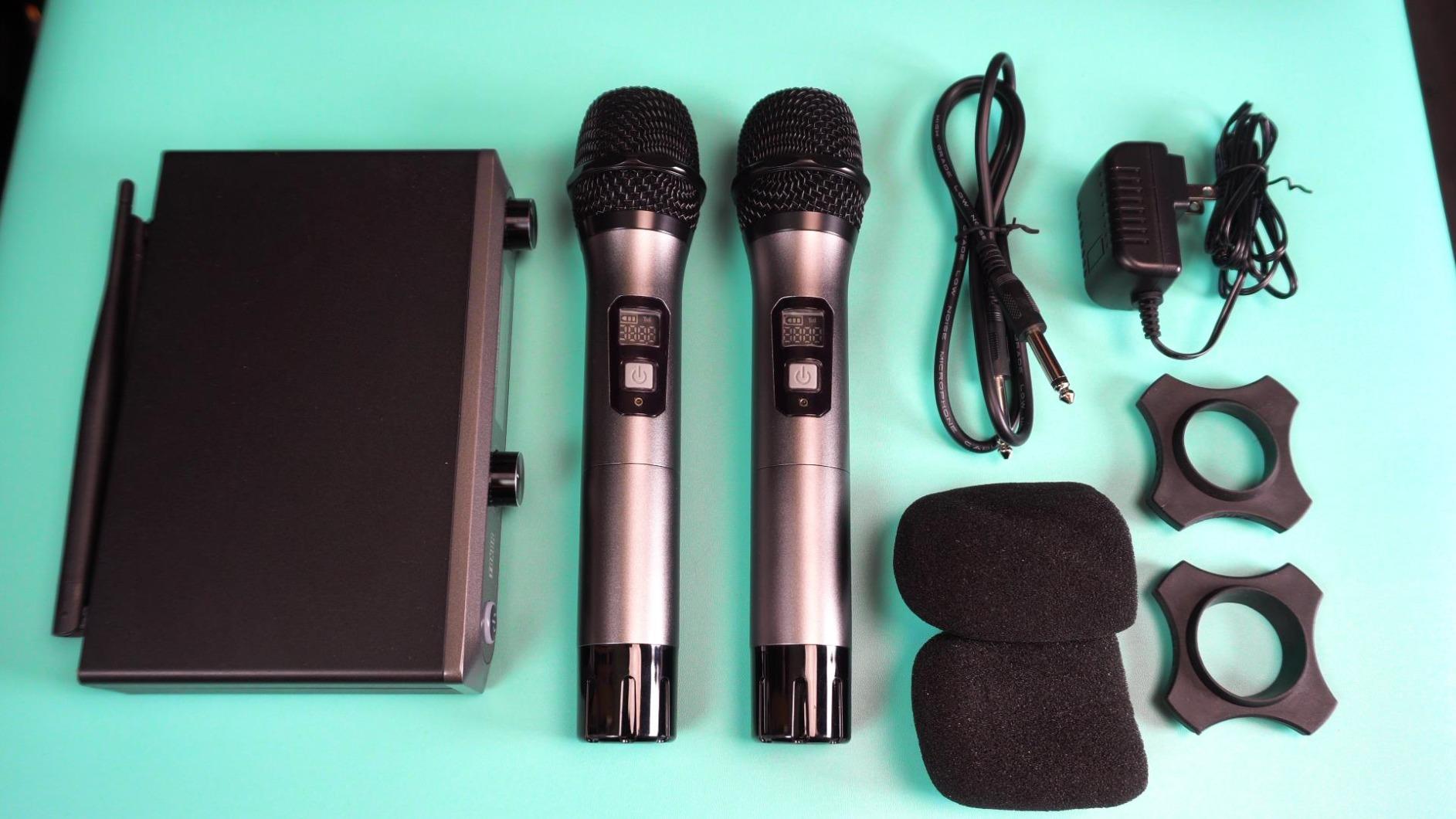 TONOR Wireless Microphones System, 2 * 15 Channel Metal Professional UHF Cordless Dynamic Handheld Mics with Receiver for Home Karaoke, Meeting, Party, Church, Wedding, KTV, 60 m/200ft, TW-820 Silver customer photo 1