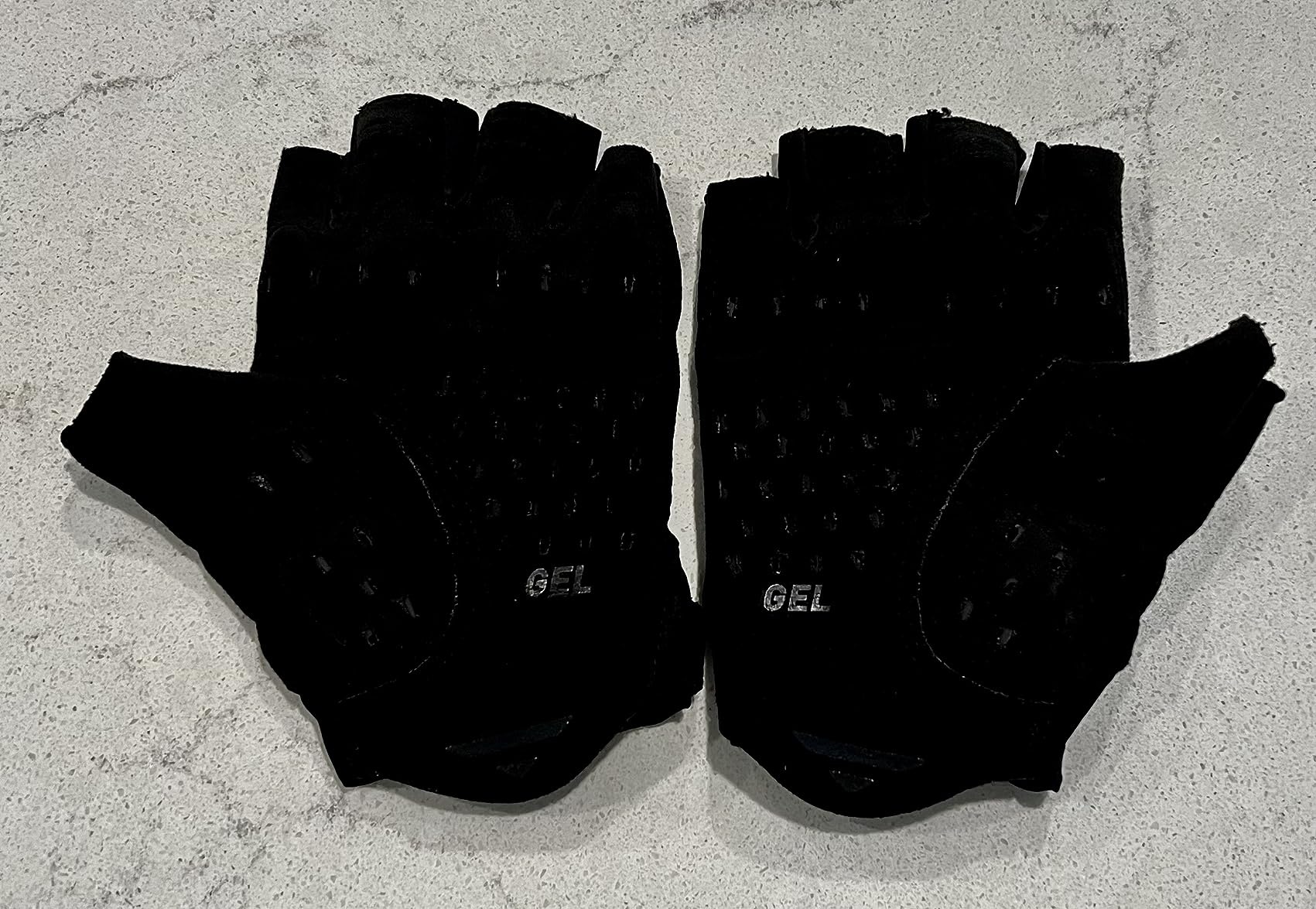 PEARL IZUMI Elite Gel Bike Gloves for Men Cycling, Gloves with Gel Padding for Comfort and Grip, Black customer photo 1