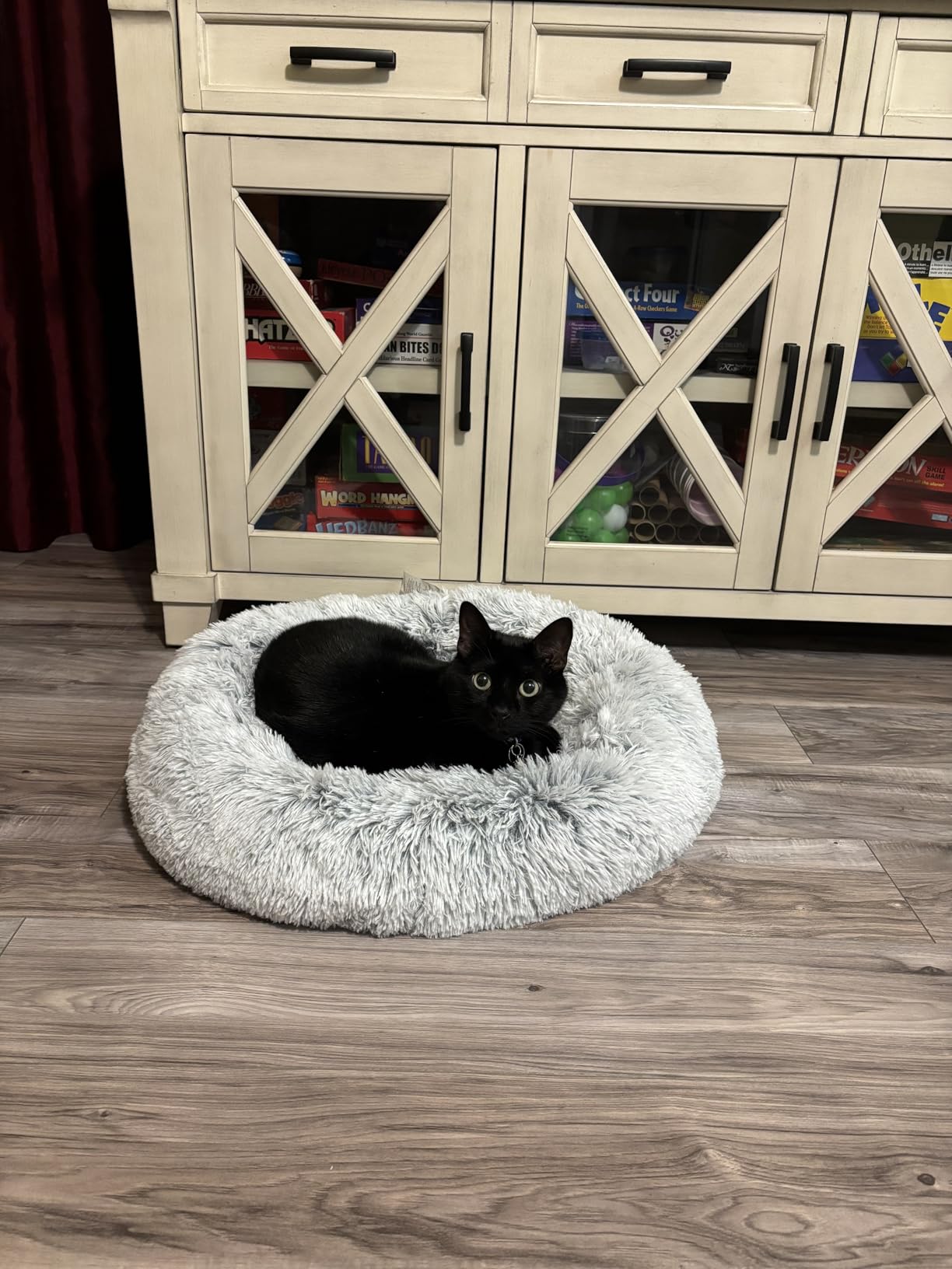 Love's cabin Calming Cat Bed for Indoor Cats, Anti-Anxiety Donut Round Dog Bed, Fluffy Faux Fur Washable Pet Bed for Small Medium Dogs and Cats, Grey, 20in customer photo 2