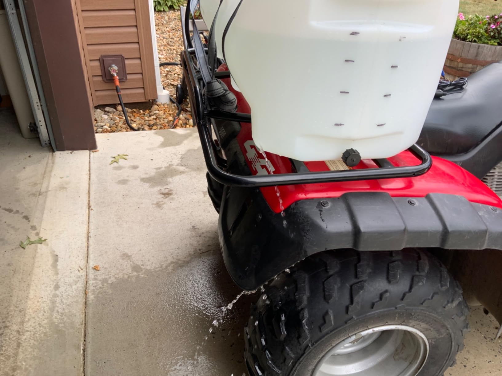 Master Mfg 25-Gallon Deluxe UTV & ATV Spot Sprayer - 2.2GPM, 70PSI Max customer photo 2