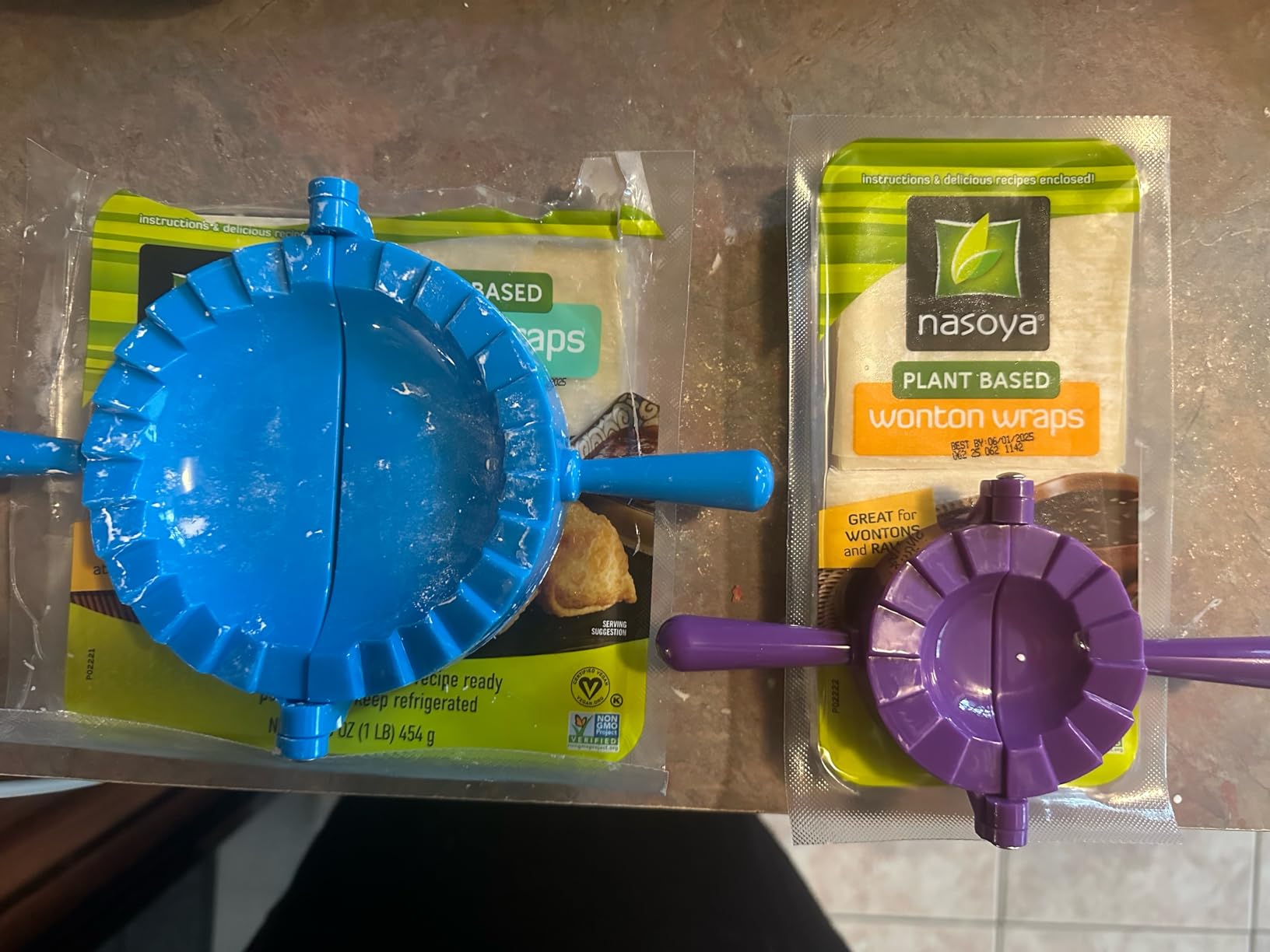 Magic Dumpling Maker Kit, Set of 4 - Mold Ravioli, Empanadas, Momos, Gyozas, Pot Stickers, Jamaican Beef Patties, Pierogi and Calzones customer photo 2
