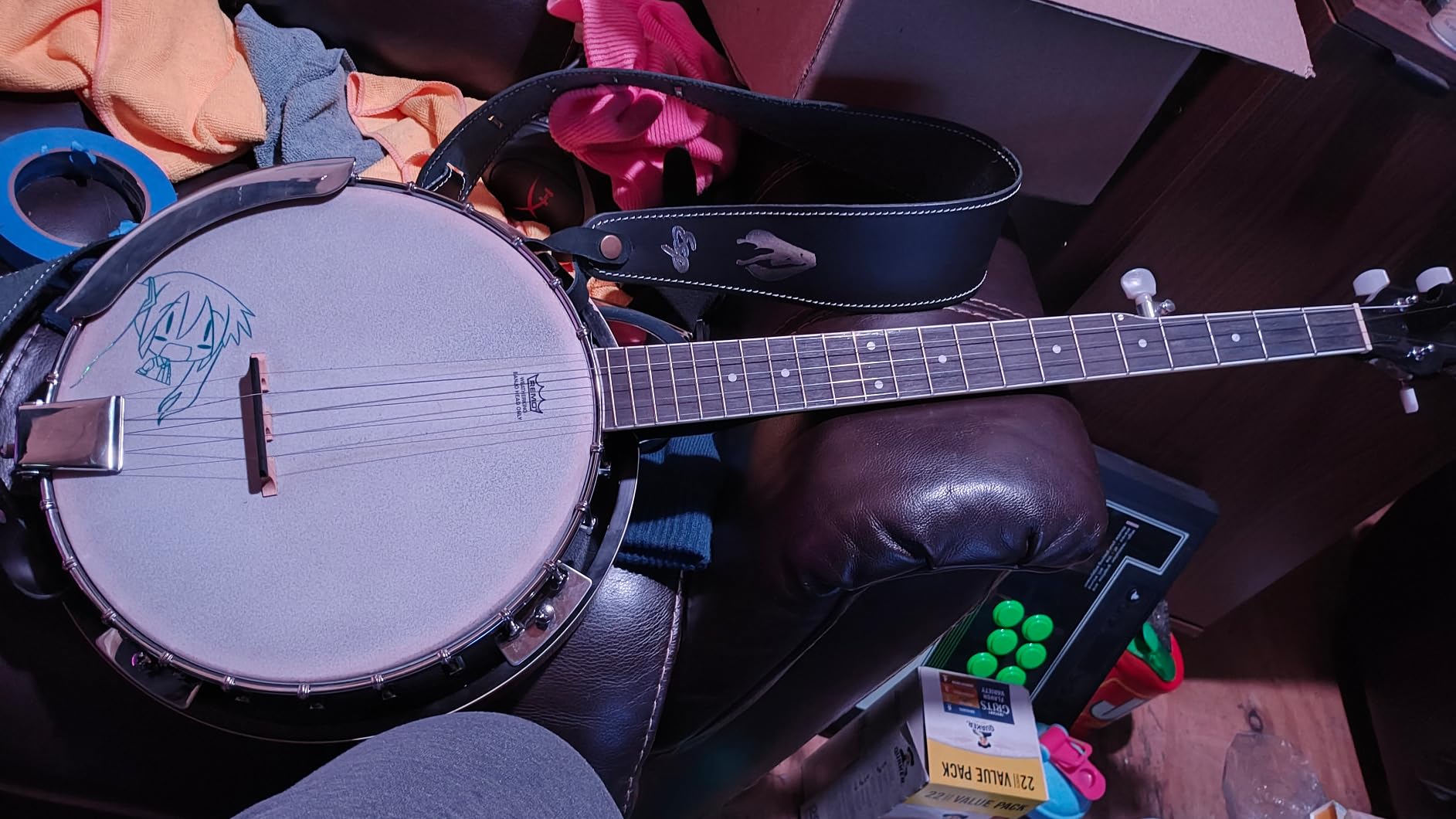 Ashthorpe 5-String Banjo - Full Size with 24 Brackets, Closed Back, Mahogany Resonator, Geared 5th Tuner, Padded Gig Bag customer photo 1