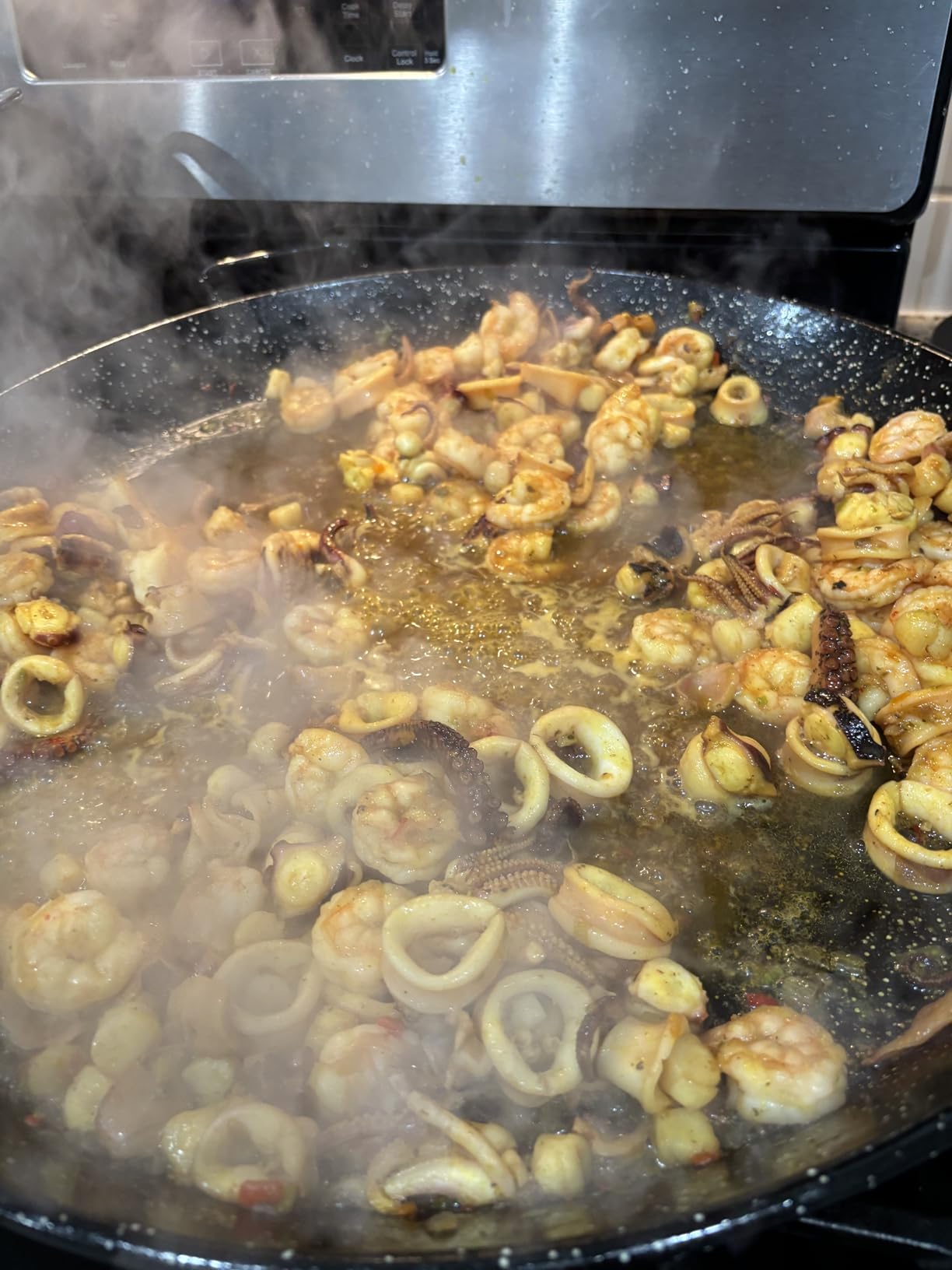 Machika Enamel Paella Pan | 13 inches | 6 Servings | Rust Proof Coating customer photo 2