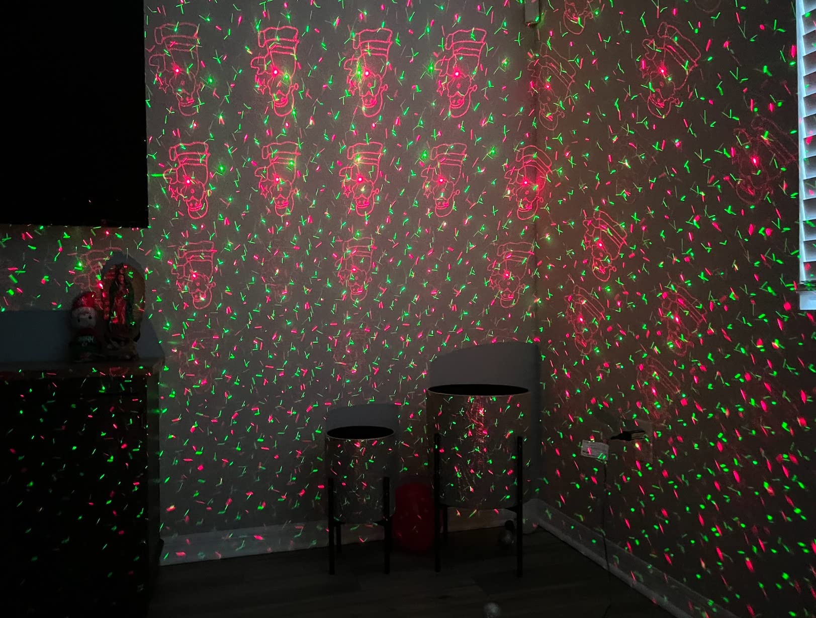 Christmas Laser Lights Outdoors Decoration Projector Light Waterproof LED Star Show for Xmas Decor House Home Yard Garden Patio Wall Indoor, Red and Green with Wireless Remote customer photo 2