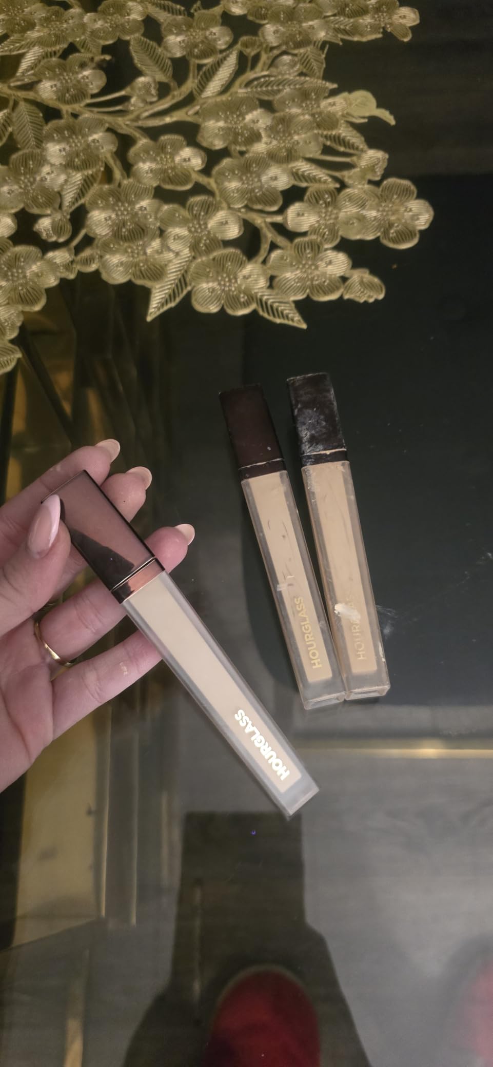 Hourglass Vanish Airbrush Concealer. Weightless and Waterproof Concealer for a Naturally Airbrushed Look customer photo 2