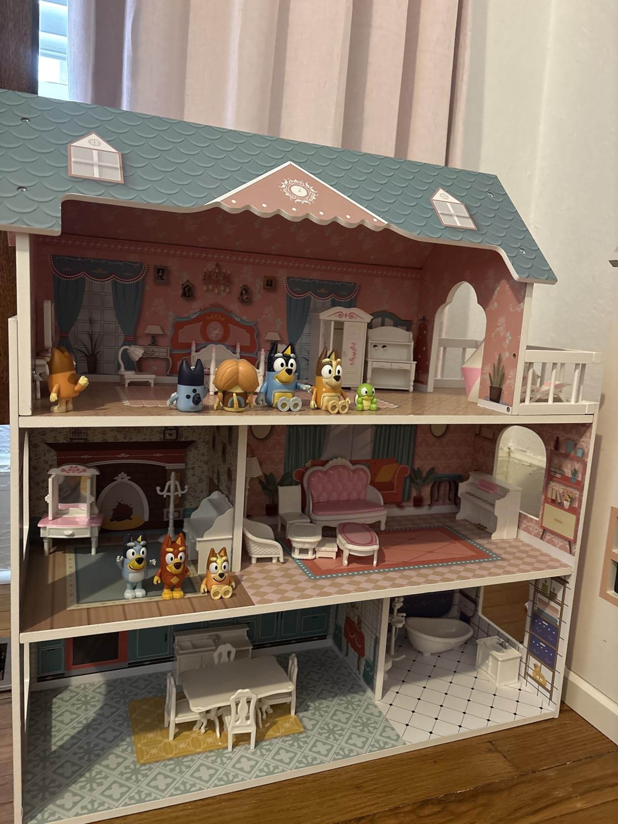 ROBUD Wooden Dollhouse for Kids Girls, Toy Gift for 3 4 5 6 Years Old, with Furniture customer photo 2