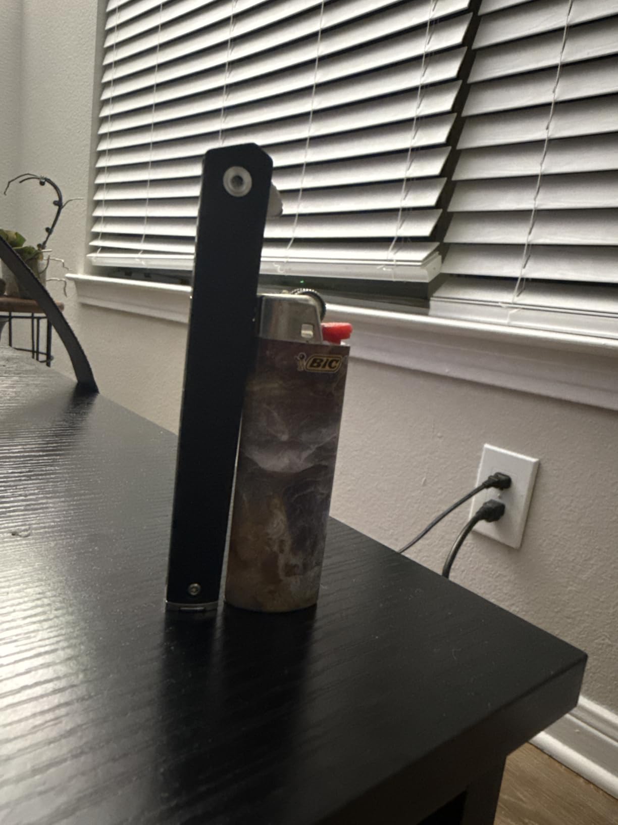 CRKT CEO Everyday Carry EDC Pocket Folding Knife with Liner Lock: AUS 8 Plain Edge Blade, Glass-Reinforced Nylon Handle, Reversible Pocket Clip, 7097 customer photo 2
