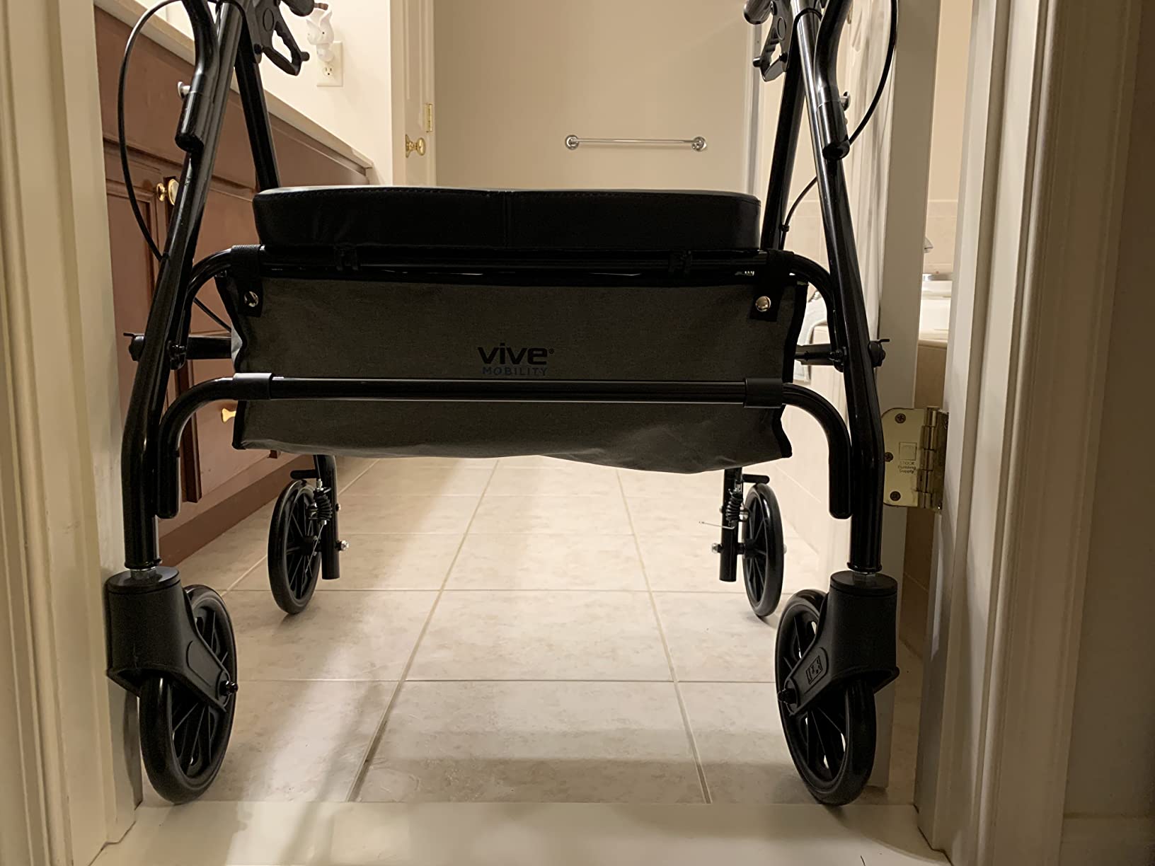 Vive Bariatric Rollator Walker for Seniors - 500 lbs Capacity - Rolling Walker with Seat Lightweight Easy Folding customer photo 1