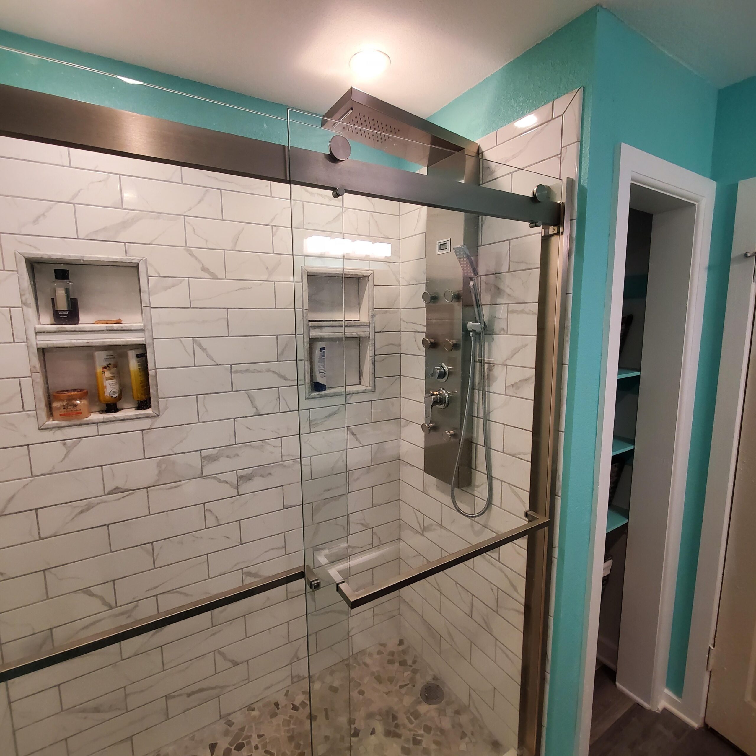 ROVOGO Shower Panel with 4 Body Jets and 4 Mist Spray, Rainfall Waterfall Shower Column Tower with Handheld, Tub Spout and Water Temperature Display, Stainless Steel Brushed customer photo 1