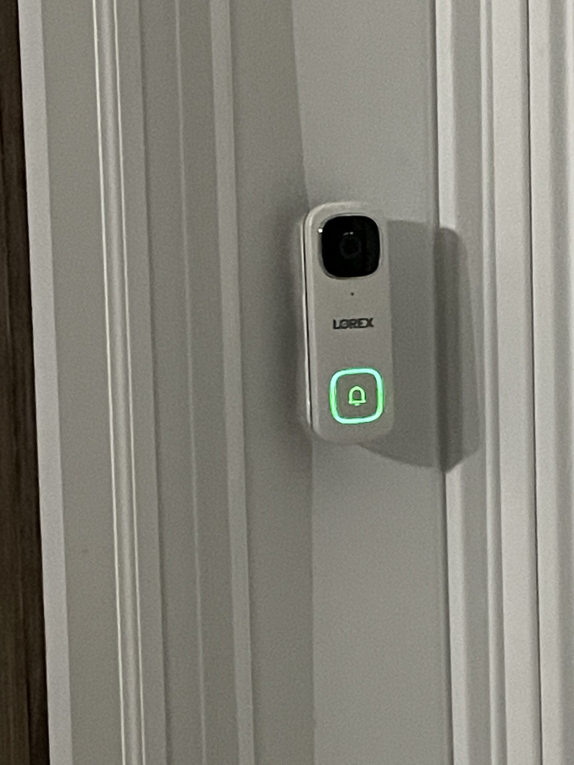 Lorex 2K Wired WiFi Smart Video Doorbell Camera, No Subscription Fee, 32GB MicroSD Card Included, Smart Security Lighting, Night Vision, Motion Detection, IP65, Requires Existing Wiring, White customer photo 2