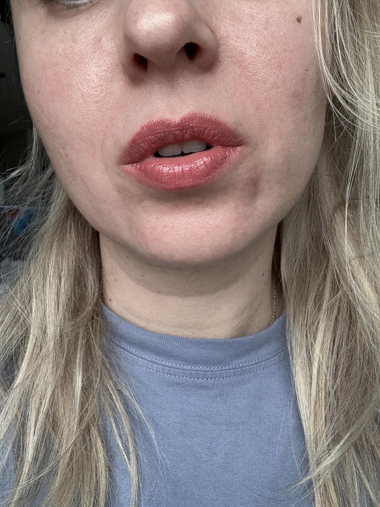 Charlotte Tilbury Hyaluronic Happikiss Lipstick Balm - High-Shine, Hydrating Lipstick Balm with Dewy, Juicy Color - Leaves Lips Fuller-Looking, Plump & Nourished - Pillow Talk customer photo 1