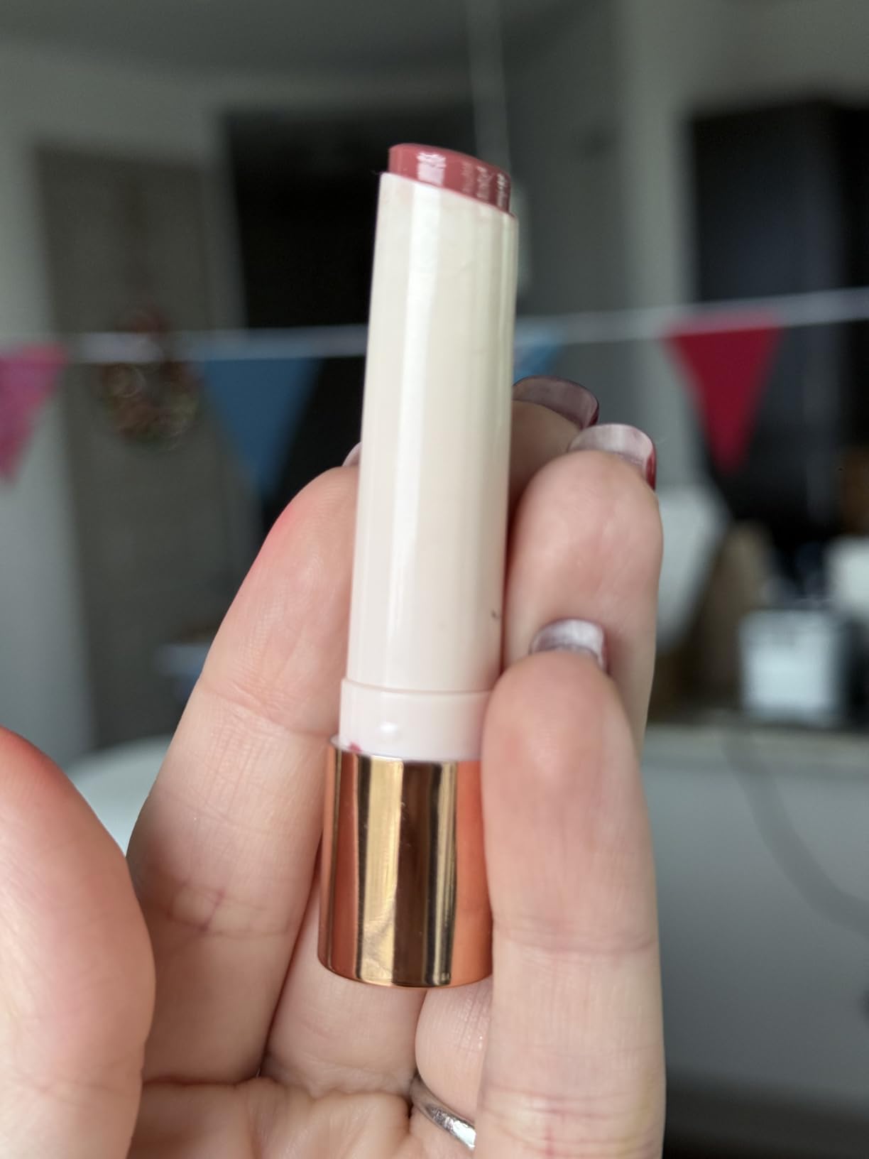 Charlotte Tilbury Hyaluronic Happikiss Lipstick Balm - High-Shine, Hydrating Lipstick Balm with Dewy, Juicy Color - Leaves Lips Fuller-Looking, Plump & Nourished - Pillow Talk customer photo 2