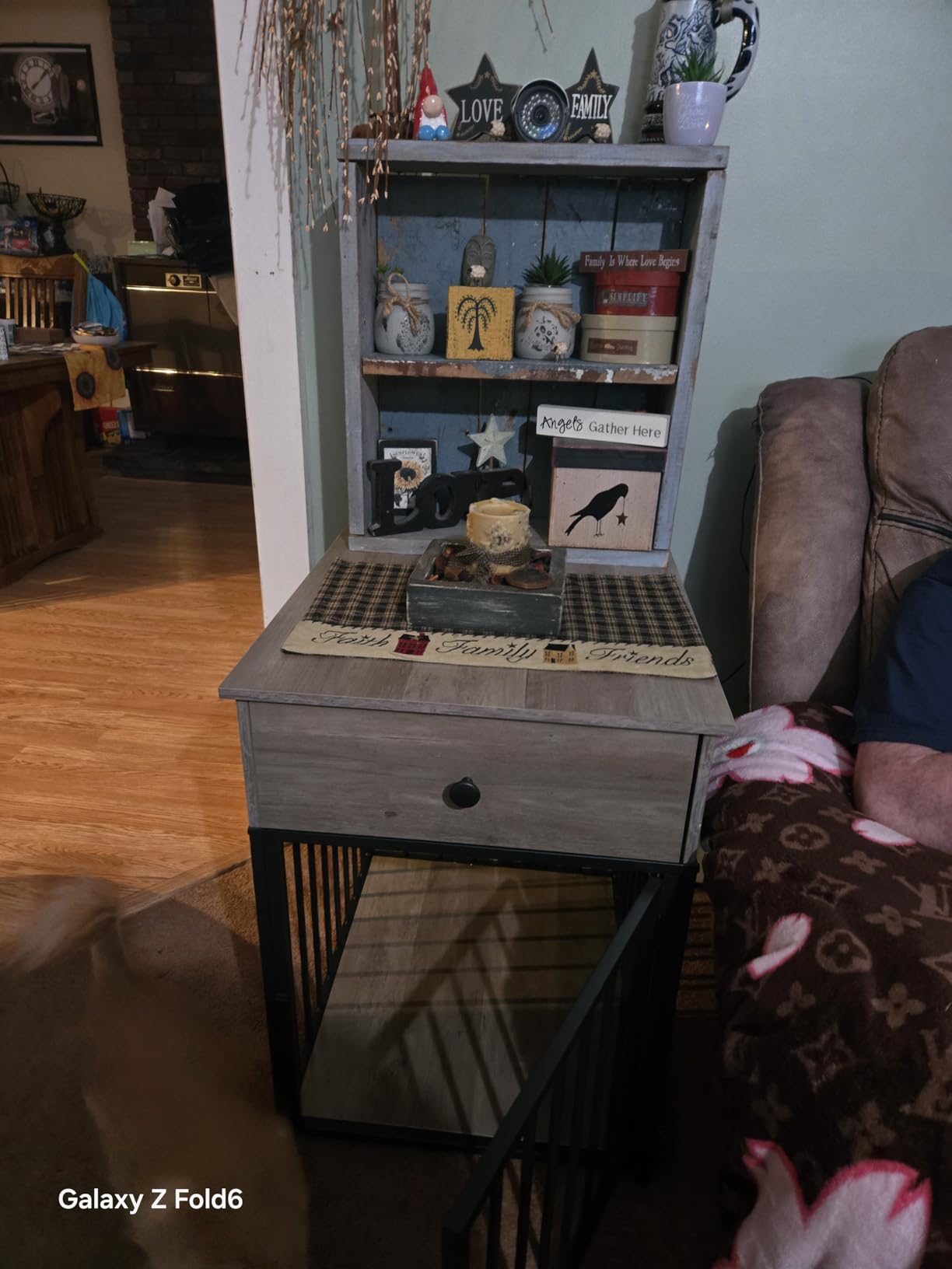 HOOBRO Dog Crate Furniture, Wooden Dog House, Decorative Dog Kennel with Drawer, Indoor Pet Crate End Table for Small Dog, Steel-Tube Puppy Cage, Chew-Proof, Rustic Brown and Black BF01GW03 customer photo 1