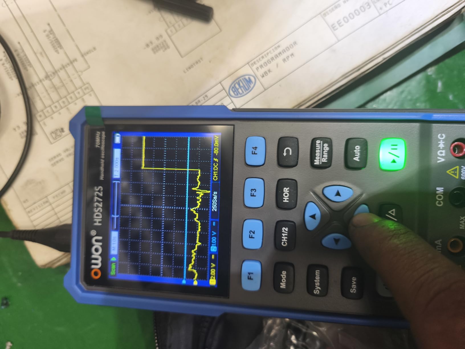 HDS272S Oscilloscope, Handheld Oscilloscope Multimeter 70MHz Bandwidth 3 in 1 Portable Waveform Generator with 3.5