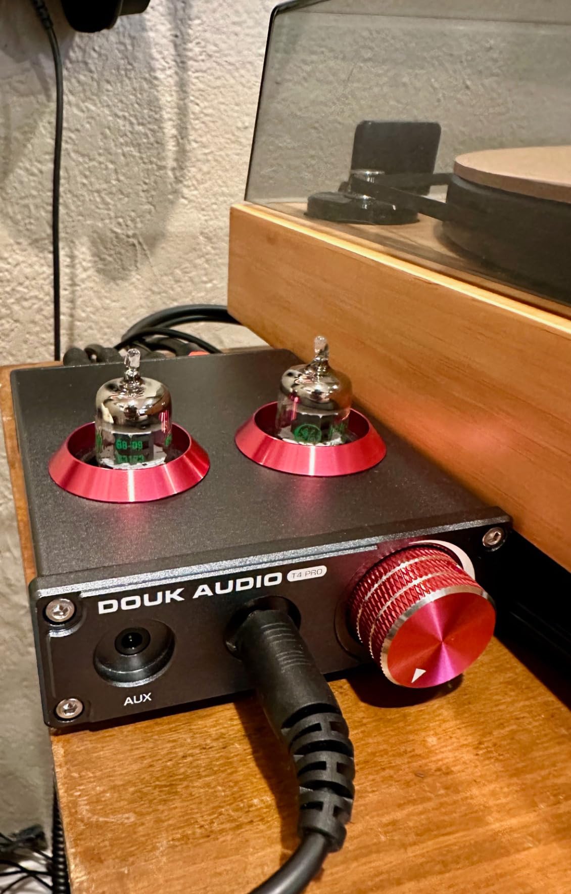 Douk Audio T4 PRO Vacuum Tube Phono Preamp, MM Turntable Preamplifier, GE5654 Hi-Fi Headphone Amp for Home Theater/Record Player/Stereo Amplifier/Active Speaker customer photo 1