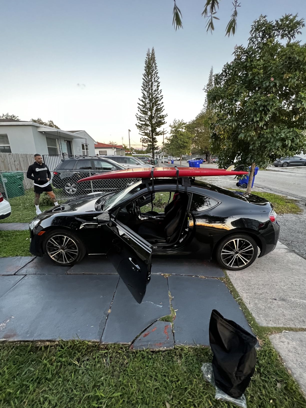 MeeFar Universal Car Soft Roof Rack Pads Luggage Carrier System for Kayak Surfboard SUP Canoe Include 2 Heavy Duty Tie Down Straps, 4 Tie Down Rope, 4 Quick Loop Strap and Storage Bag customer photo 1