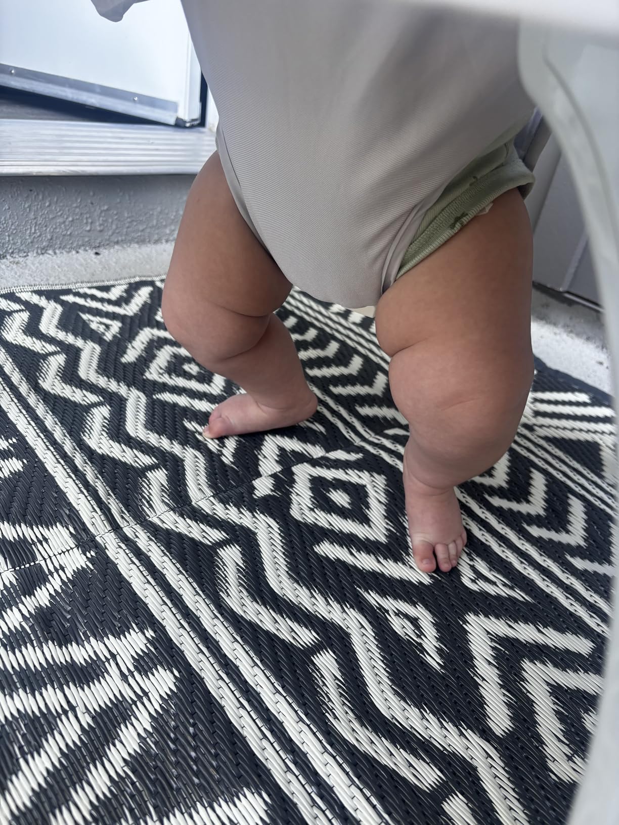 MontVoo Outdoor Rug Carpet Waterproof 9x12 Outdoor Patio Rug Mat Reversible Plastic Straw Outdoor Rug for RV Camping Picnic Beach Balcony Boho Grey Large customer photo 2