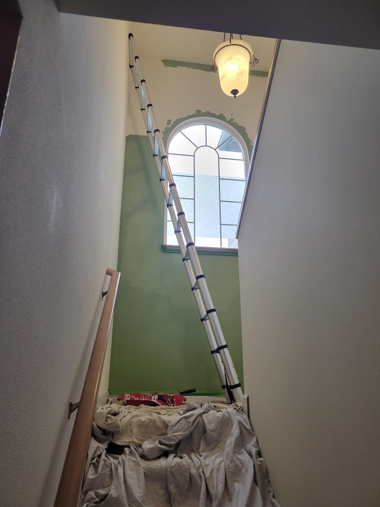 Telescoping Ladder, SocTone 12.5 FT Aluminum Lightweight Extension Ladder with 2 Triangle Stabilizers, Heavy Duty 250lbs Max Capacity, Multi-Purpose Collapsible Ladder for RV or Outdoor Work customer photo 2