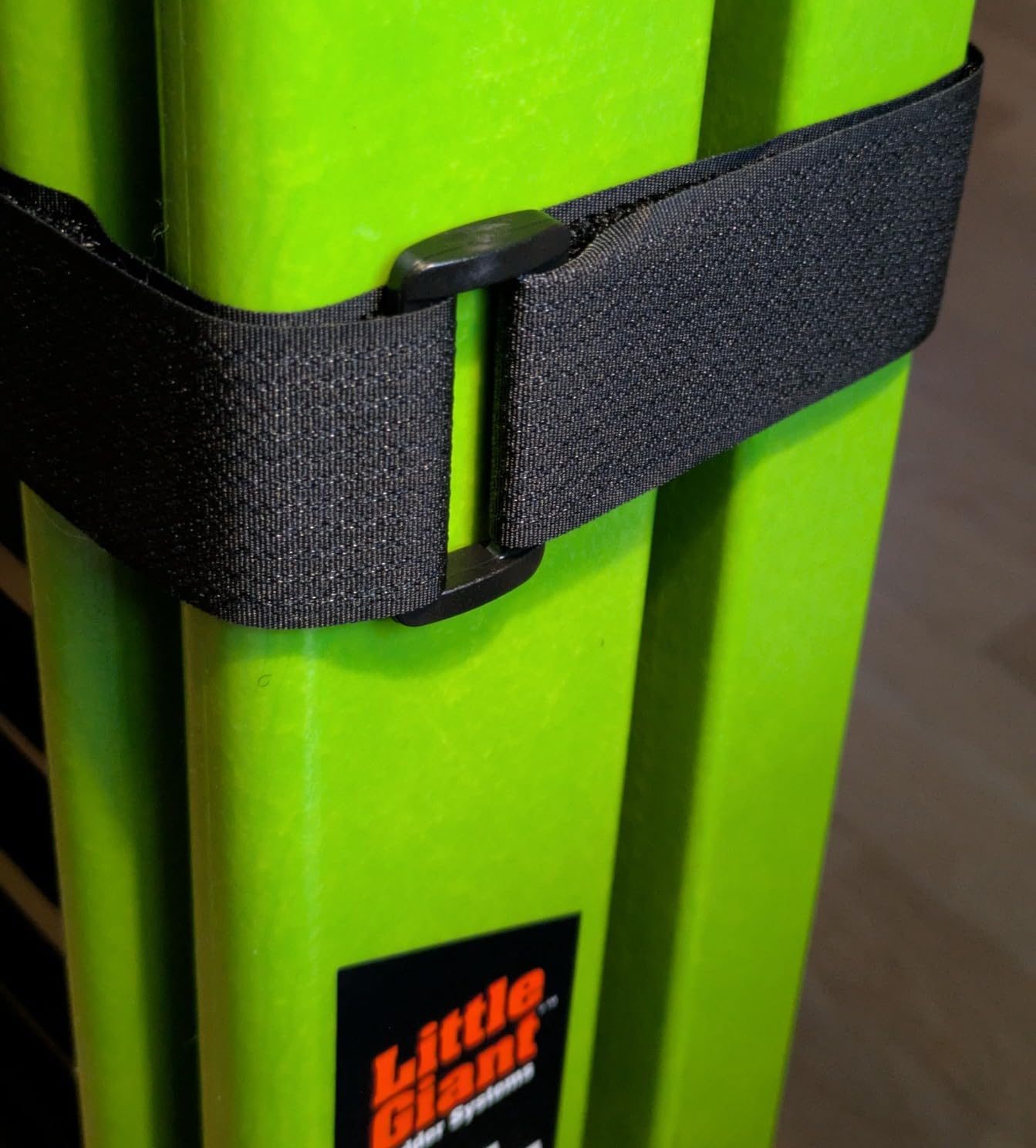 Little Giant Ladders Jumbo 3-Step FG, Hi-viz Green, Fiberglass (11933) customer photo 1
