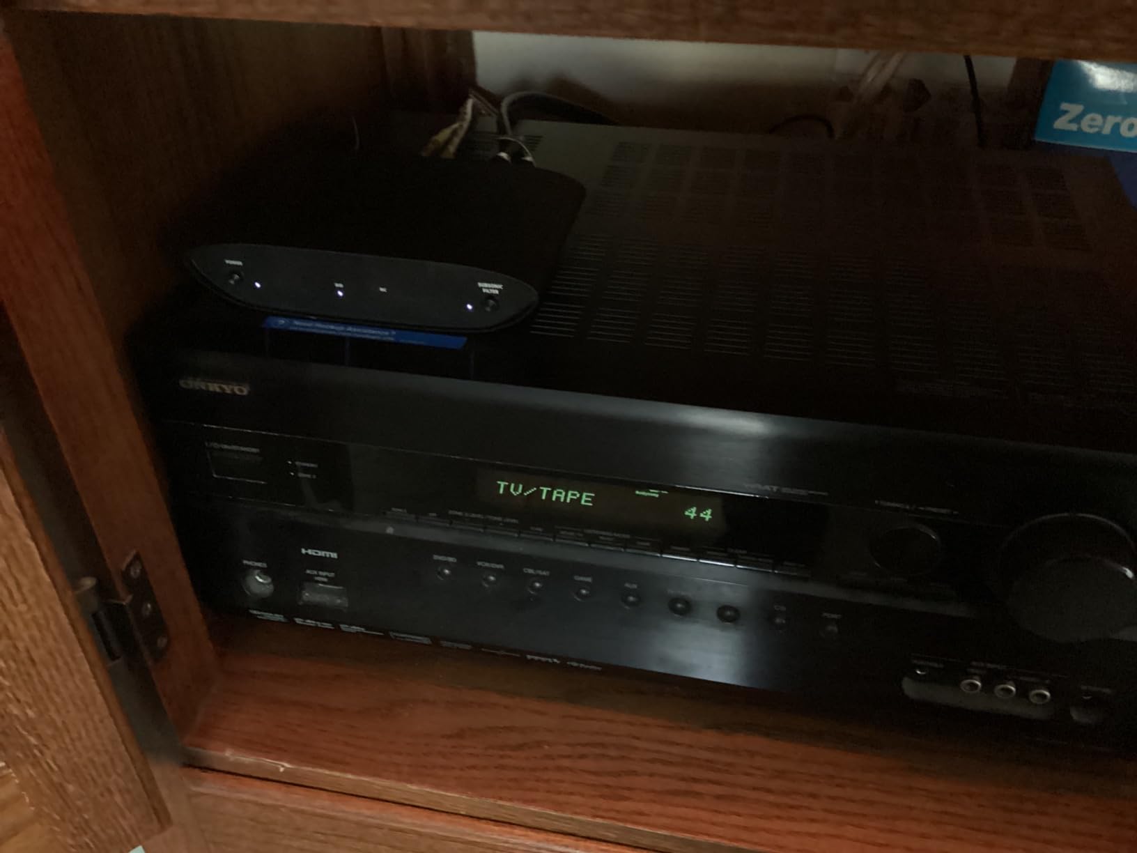 iFi Audio Zen Air Phono - Reduce Hiss & Noise on Vinyl Playback - Affordable Hi-Res Phono Stage Pre-amp for MM/MC Turntable, Phonograph Vinyl, Record Player, RIAA HiFi Preamplifier - Subsonic Filter customer photo 1