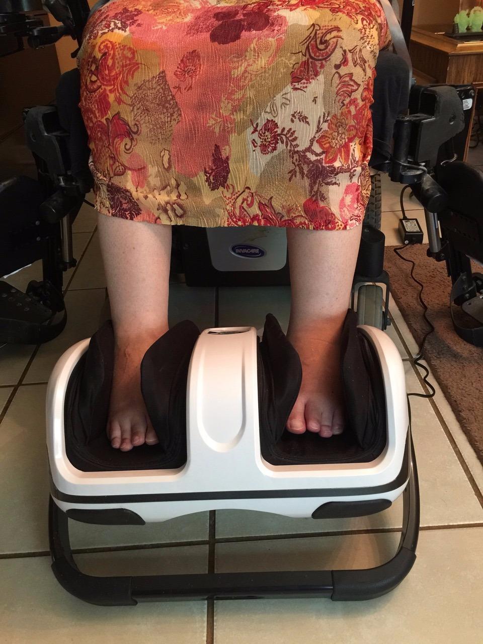 Cloud Massage Shiatsu Foot Massager with Heat - Deep Kneading & Compression, Adjustable Intensity, Multi-Mode Leg and Foot Massager with Remote Control, Anti-Slip Base - Standard Size, Black customer photo 1