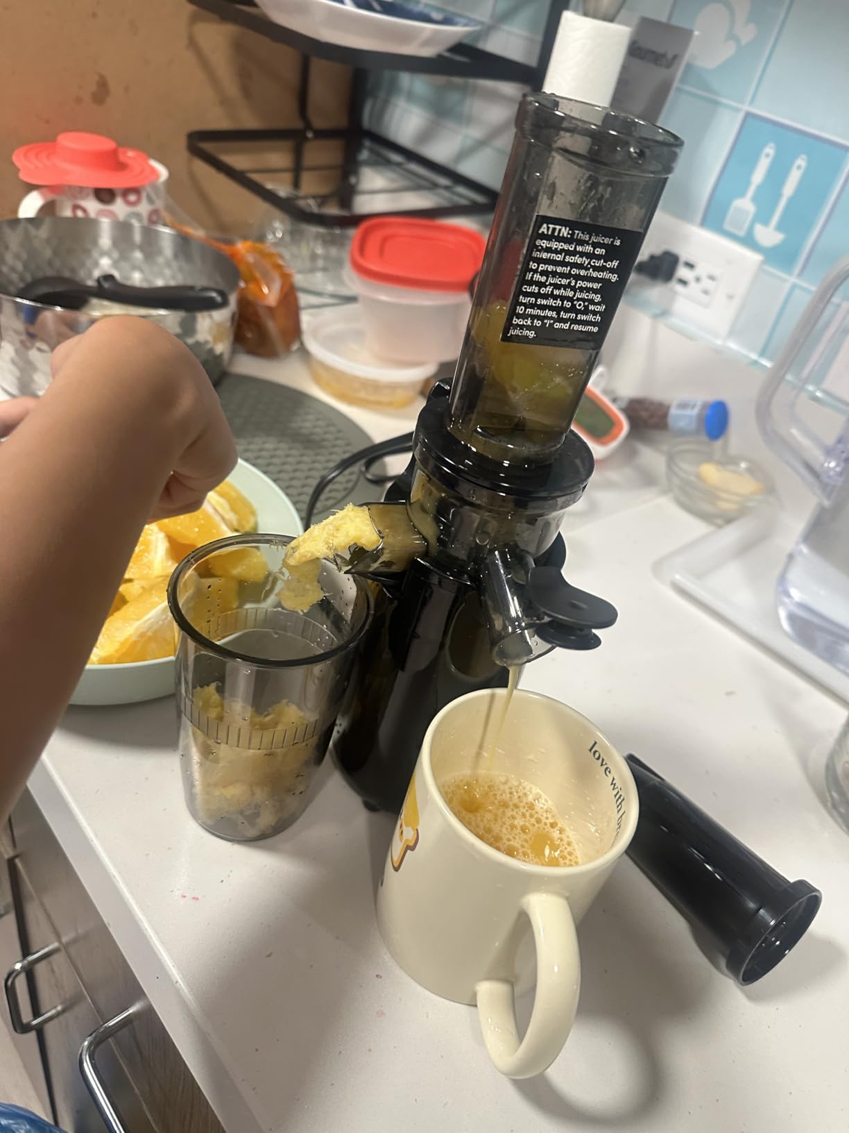 Elite Gourmet EJX600 Mini Compact Small Space-Saving Masticating Slow Juicer Cold Press Juice Extractor, Nutrient and Vitamin Dense, BPA-Free Tritan, Easy to Clean, 16 oz Juice Cup, Charcoal Grey customer photo 2