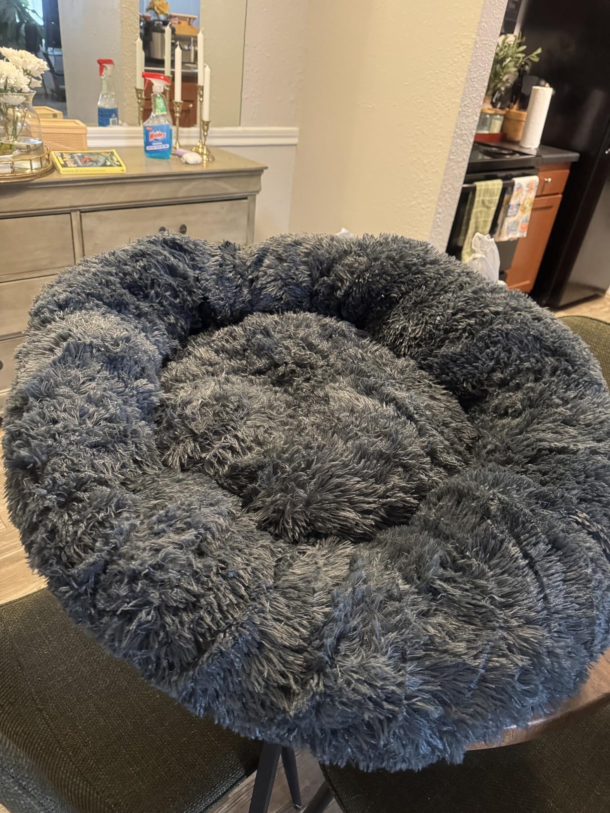 MIXJOY Calming Cat Beds for Indoor Cats, 20'' Kitten Donut Bed for Pet Up to 15lbs, Fluffy Small Cat Cuddler Bed, Anti-Anxiety Plush Faux Fur Large Cat Bed Washable (20'', Grey) customer photo 2