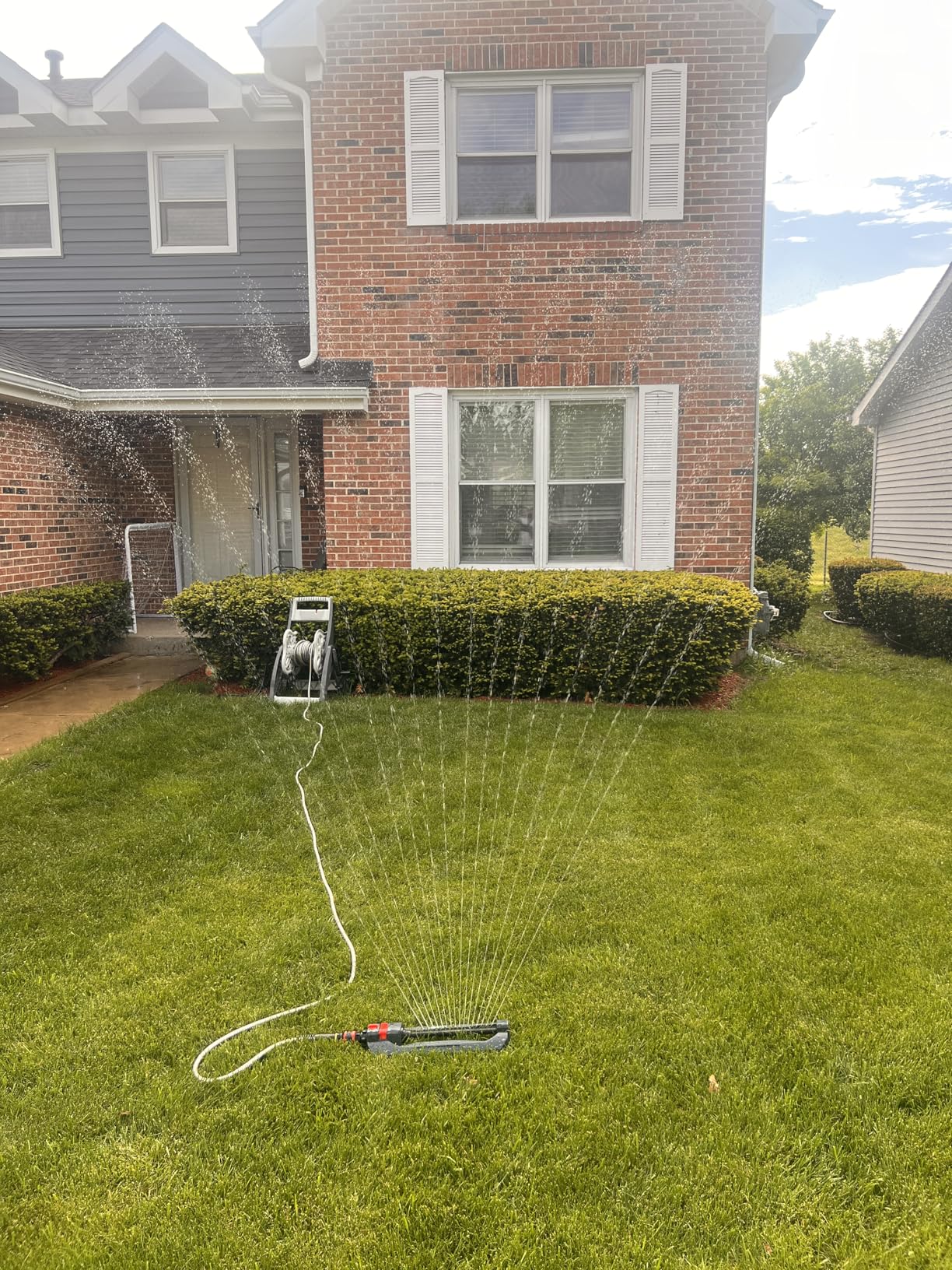 Eden 94105 Weighted Oscillating Sprinkler | Covers Up to 3,600 sq. ft., 16 Precision Nozzles, Adjustable Range, Flow Control, Turbo Drive Motor, Quick Connect Bundle customer photo 2