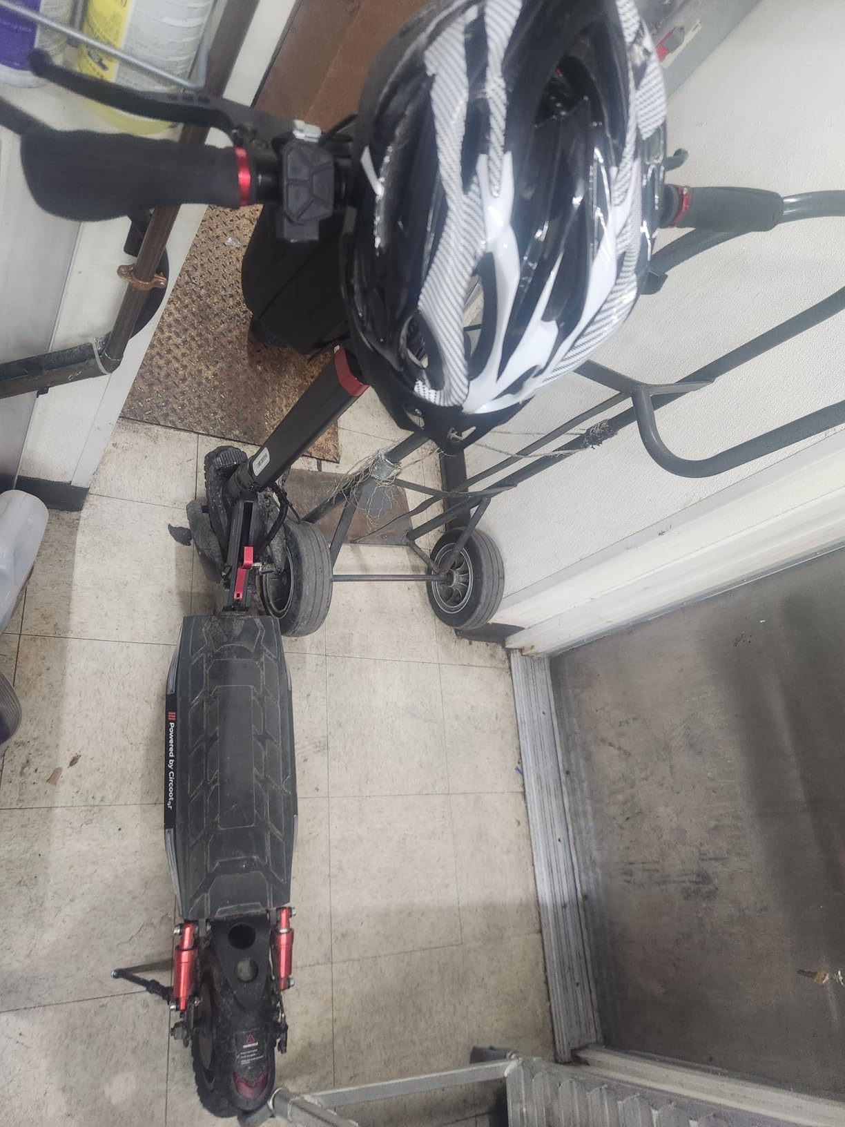 Circooter Mate/Raptor Pro/Cruiser Electric Scooter Adult, 330LBS Max Load, 800W/1000W/2400W Peak Motor, 38 Mph Top Speed, 25-56 Miles Max Range, 10''-11'' Solid Tires Off Road Electric Scooter customer photo 1