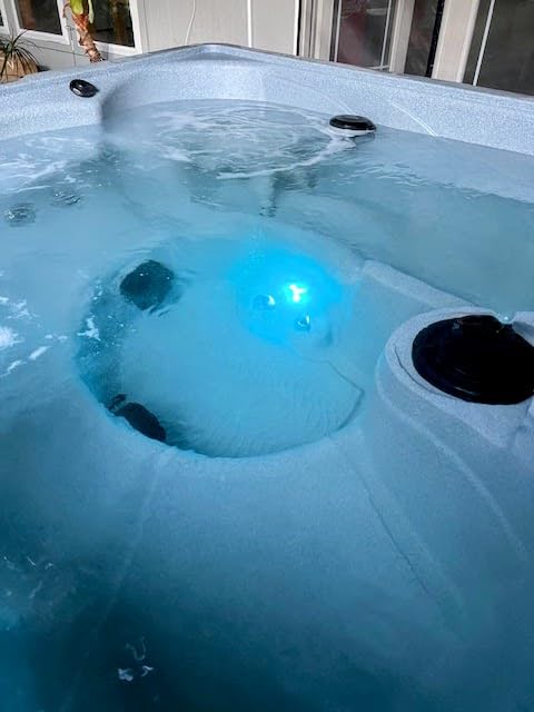 Bio Ouster 3in1 Weekly Hot Tub Cleaner, Conditioner, Clarifier - Hot Tub Chemicals for Standard & Inflatable Spas - Spa Chemicals for Crystal Clear & Sparkling Clean Water - Made in USA (4 Week Kit) customer photo 2