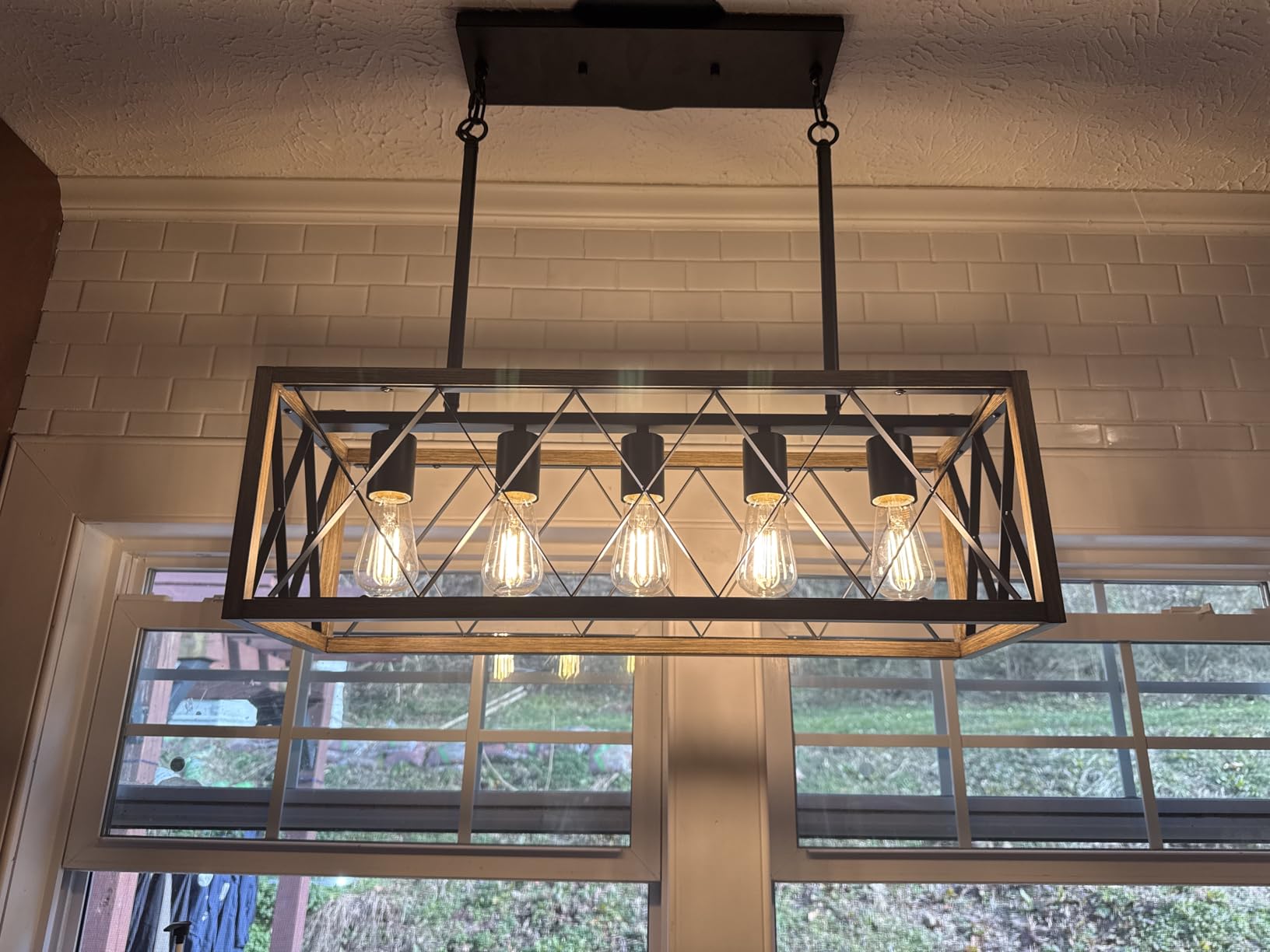 KEESFU 5-Light Dining Room Light Fixture, Farmhouse Kitchen Island Lighting, Adjustable Height Pendant Light, Rustic Linear Chandelier for Kitchen, Dining Room Table, Pool Table (Wood Grain Color) customer photo 1