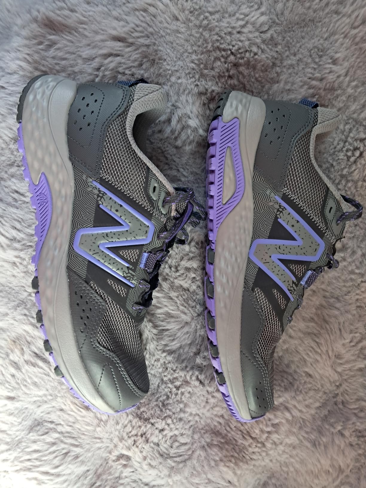 New Balance Women's 410v8 Trail Running Shoes customer photo 2
