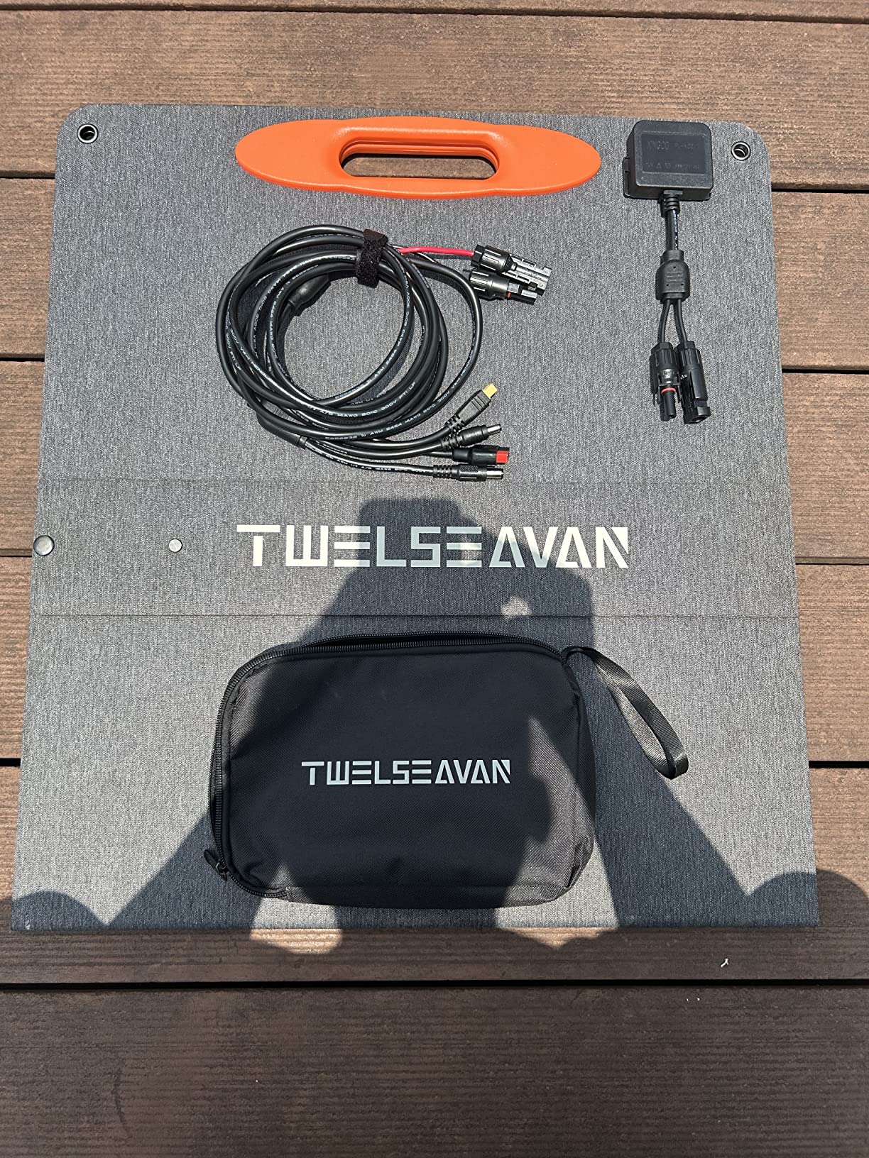 110W Portable Solar Panel for Jackery/EcoFlow/Bluetti/Anker/Goal Zero Power Station, IP68 Waterproof, 24% Efficiency, ETFE Foldable Solar Charger with Adjustable Kickstand customer photo 2
