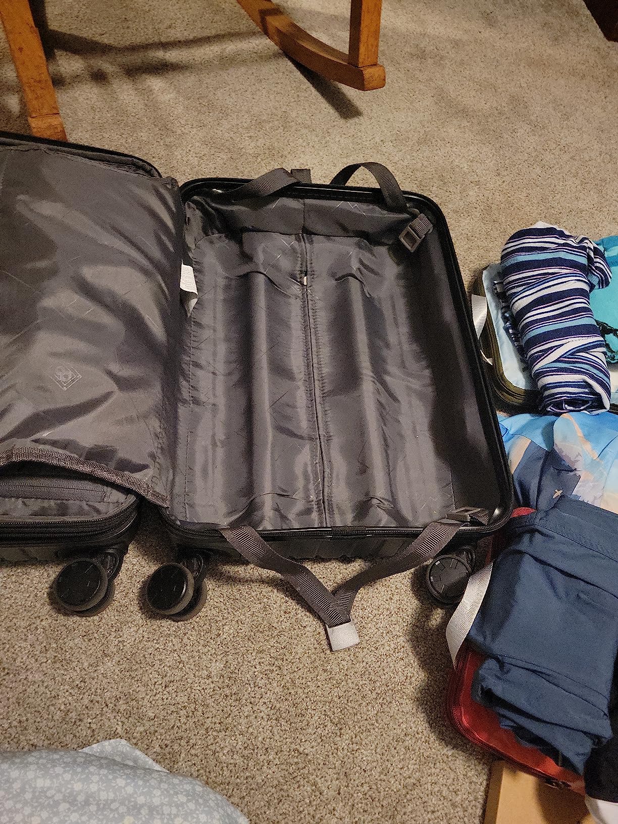 LEVEL8 Grace Luggage Sets Hardshell Suitcase with Wheels, Sturdy Large Suitcase Tsa Lock 20 Inch Expandable Carry on 24 Inch 28 Inch Checked Luggage, 3-Piece Set (20/24/28), Champagne customer photo 1