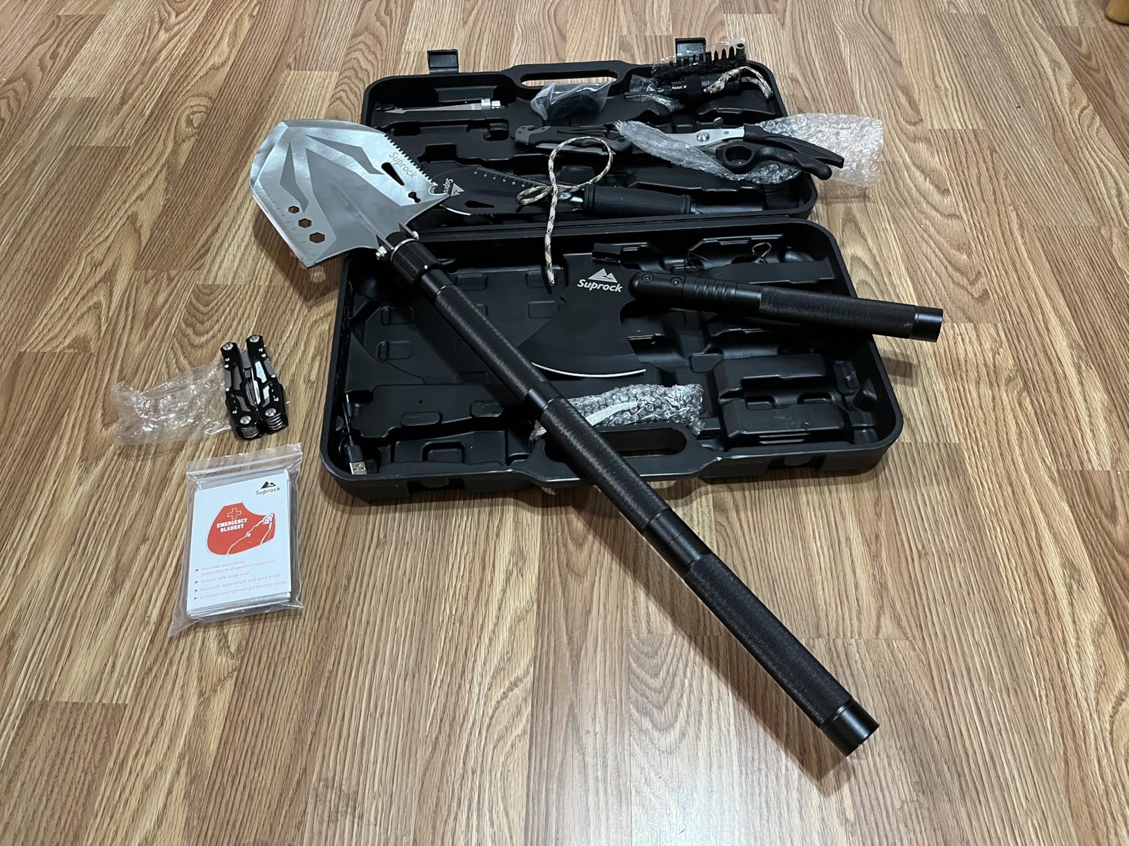 Survival Shovel High Carbon Steel Tactical Shovel Axe Folding Entrenching Tool Camping Hiking Shovel Carrying Pouch Car Emergency Survival Gear customer photo 1