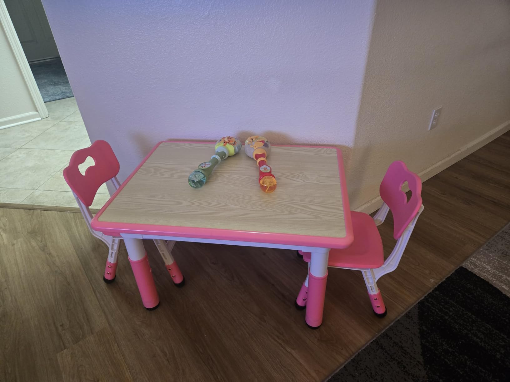 Brelley Kids Table and 2 Chairs Set, Height Adjustable Toddler Desk 31.5