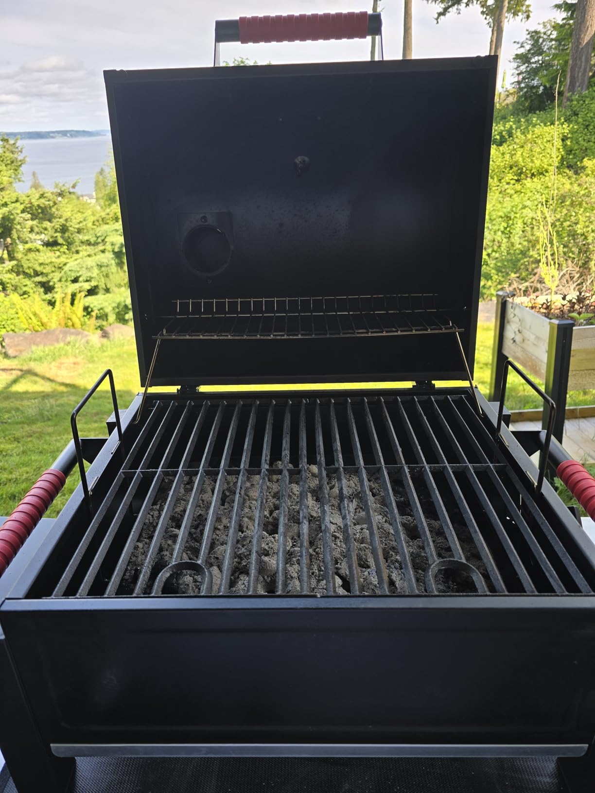 Feasto Portable Tabletop Charcoal Grill, 354 Sq.In Cooking Area with Cast Iron Grates & Temp Gauge, Small BBQ Grill for Camping, Picnic, RV, Outdoor Patio, Grey customer photo 2