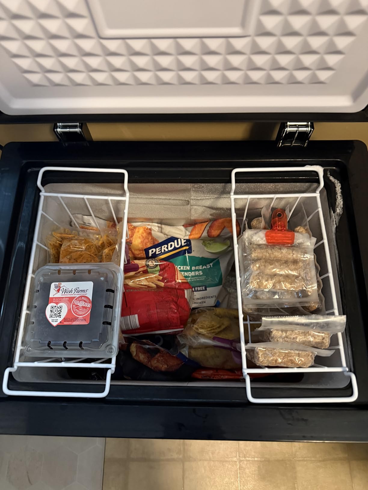 DEMULLER Chest Freezer Small Deep Freeezer with 2 Removable Baskets, Compact Freezer with Digital Control Panel accurate to 1 ℉, Mini Freezer for Homes Garages Basements White customer photo 1