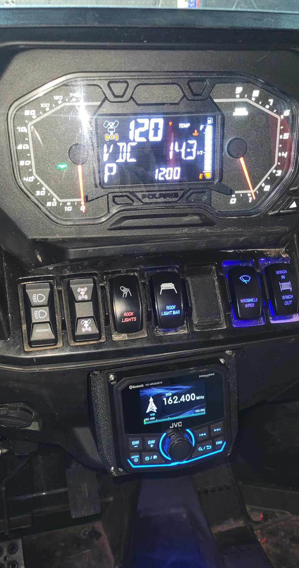 JVC KD-MR305BTS Marine Gauge Receiver Weatherproof, 2.7 Inch LCD, Built in Amplifier, Bluetooth, Digital Media MP3 Player, No CD Player, USB Port, AM/FM/Weather Band Tuner, Rear Camera Input customer photo 1
