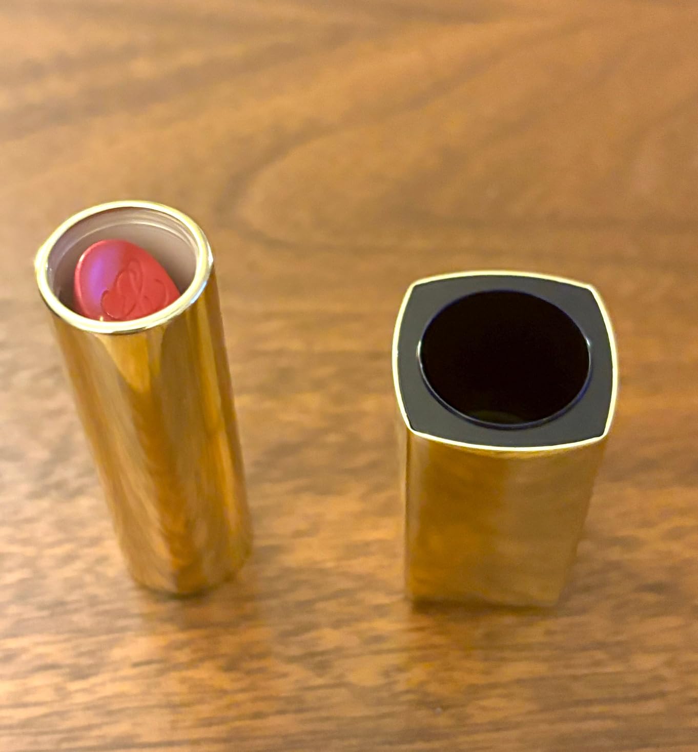 Estee Lauder Pure Color Long-Lasting Hi-Lustre Lipstick for Women | Shimmer Finish, 0.12 Ounce customer photo 1