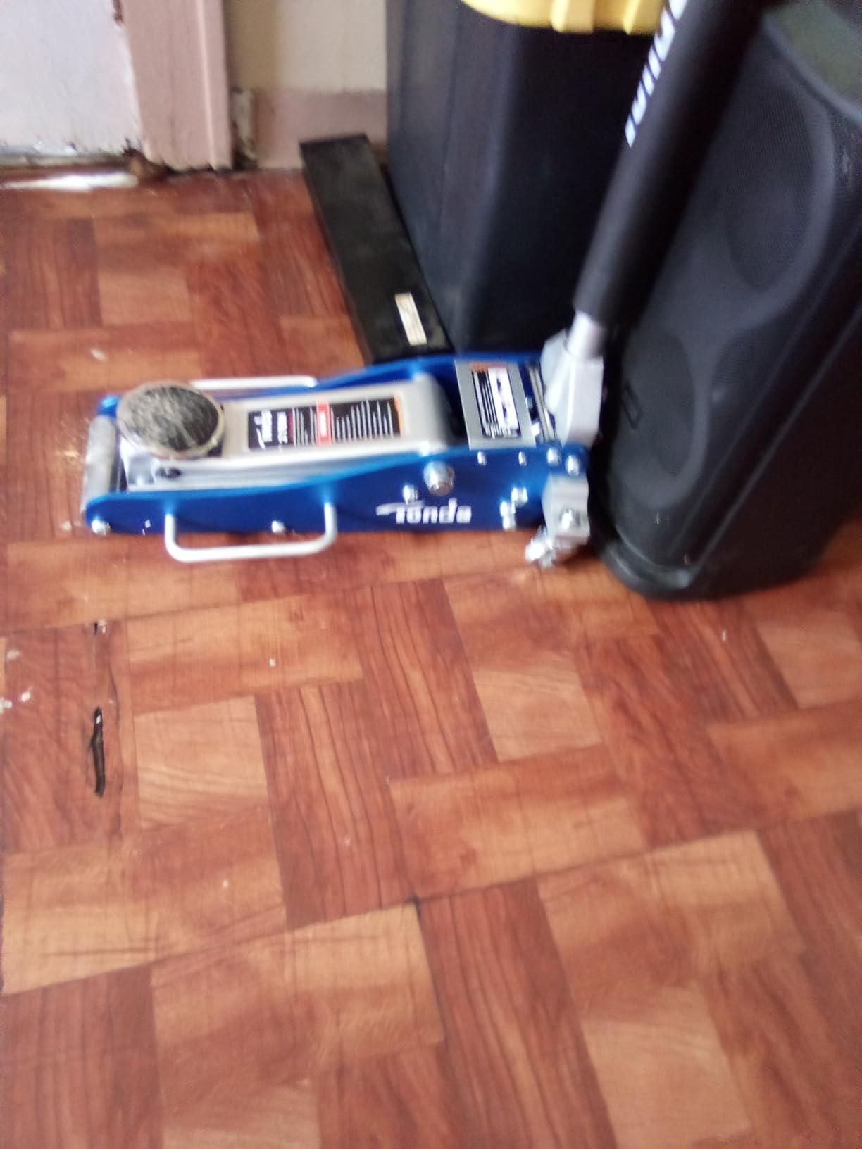 TONDA Floor Jack, Low Profile 2 Ton Hydraulic Aluminum and Steel Car Jack with Dual Pump System, Rapid Lift, Blue customer photo 1