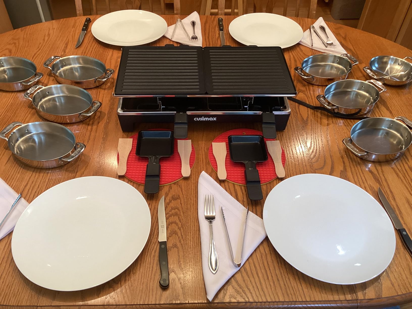 Raclette Table Grill, CUSIMAX Electric Grill, Indoor Grill Korean BBQ Grill With 2 in 1 Reversible Non-stick Plate, Crepe Maker with Adjustable temperature control, 8 Raclette Pans & Wooden Spatulas customer photo 2