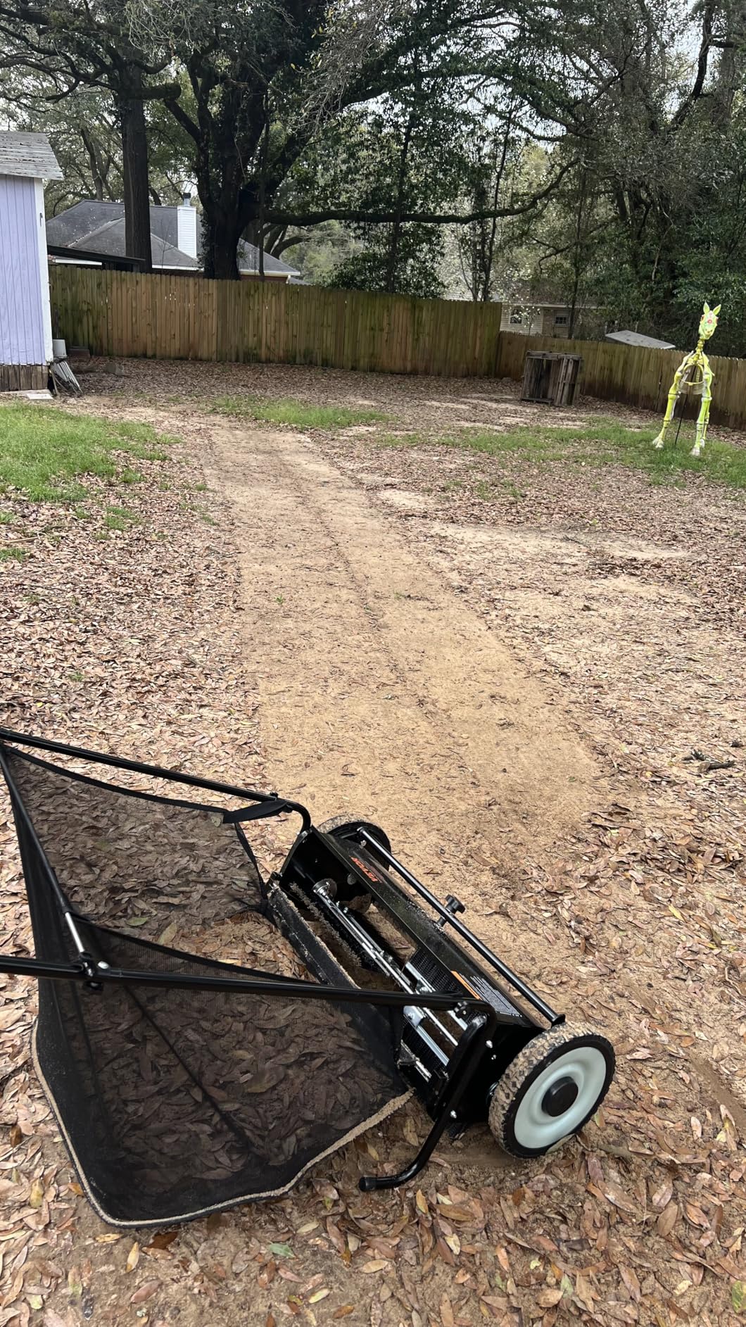 VEVOR Push Lawn Sweeper, 21inch Leaf & Grass Collector, Heavy Duty Thickened Steel Durable to Use with Large Capacity 3.5 cu. ft. Mesh Collection Hopper Bag, 2 Spinning Brushes customer photo 2