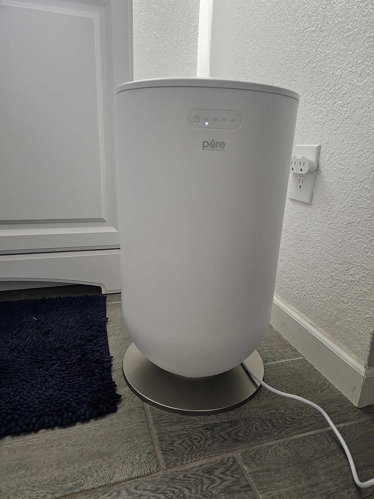 Pure Enrichment PureBliss Luxury Towel Warmer - Extra Large 20L Heats Towels, Robes, Blankets, or Clothing - Modern Bucket Design, 4 Heat Timer Settings & Auto Shut-Off (White & Brushed Silver) customer photo 2