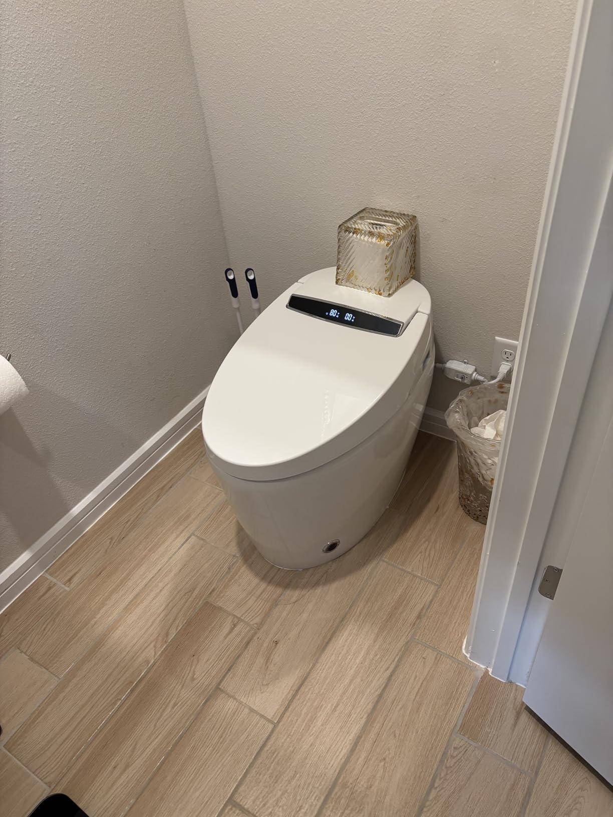 Smart Toilet with Warm Water Sprayer and Dryer, One Piece Bidet Toilet with Auto Dual Flush Foot Sensor Operation, Heated Seat Smart with Built In Fahrenheit LED Display customer photo 2