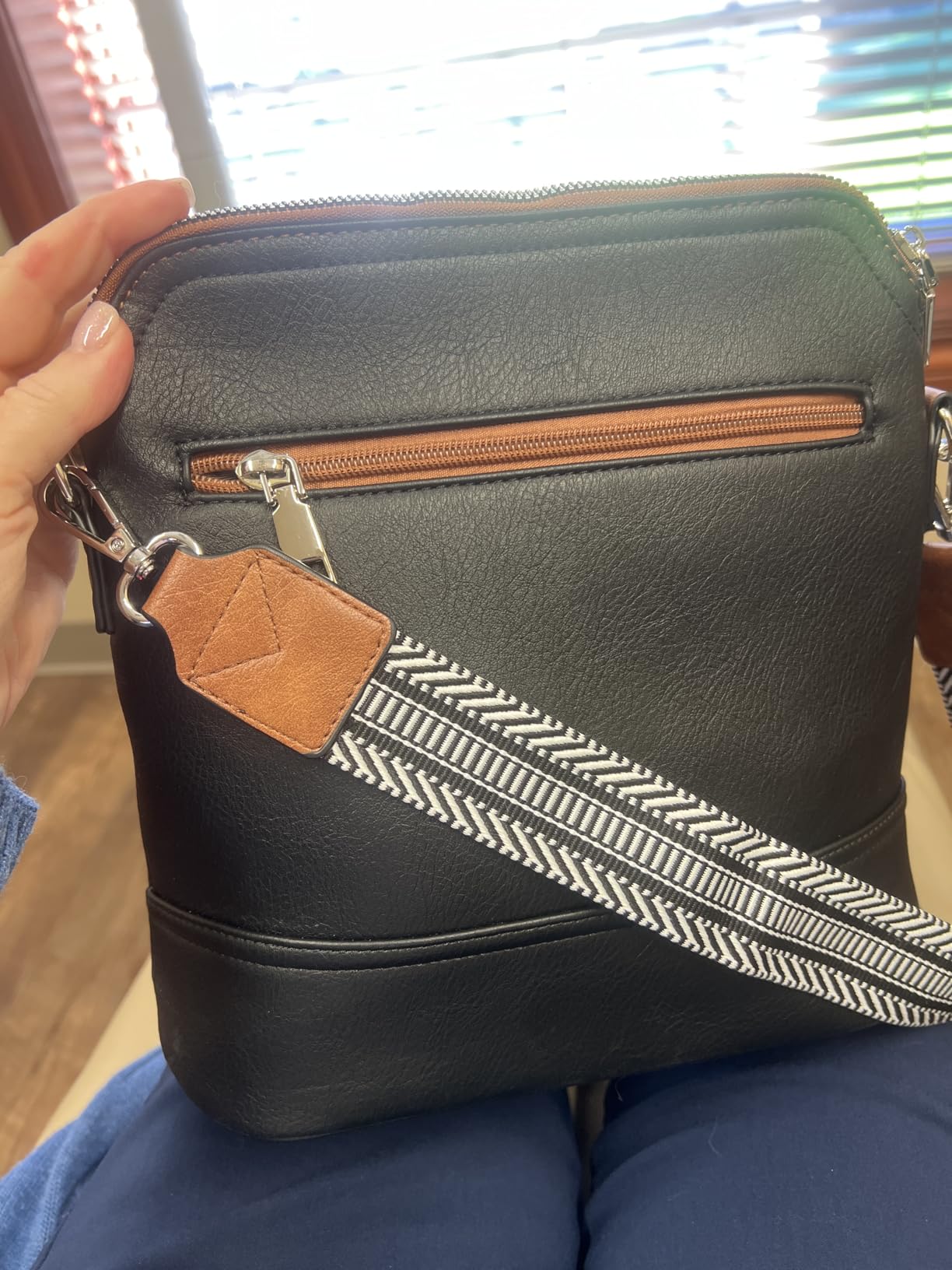 Roulens Crossbody Purse for Women Vegan Leather Medium Crossbody Wallet Bag for Travel Women Shoulder Handbags with Tassel customer photo 1