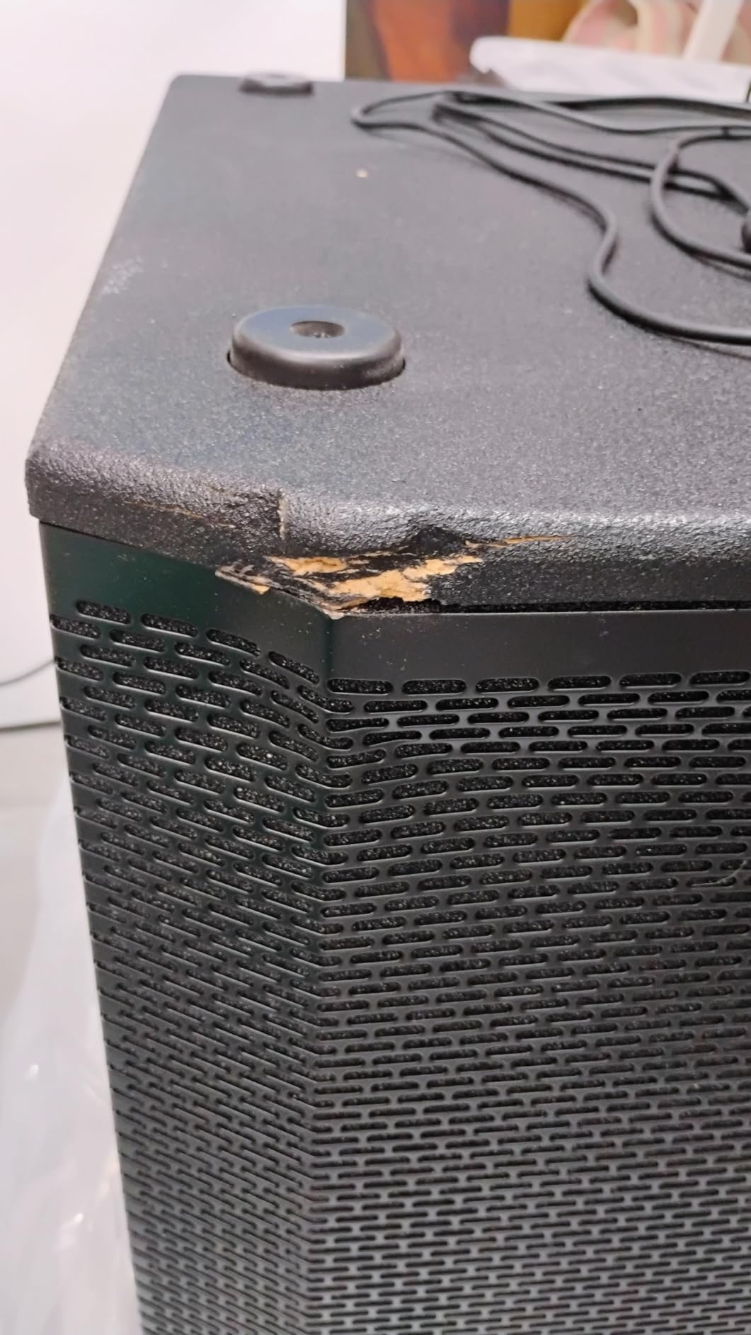 Stage Right by Monoprice LM15A 1000W 15in Powered Subwoofer Speaker with Class D and DSP customer photo 1